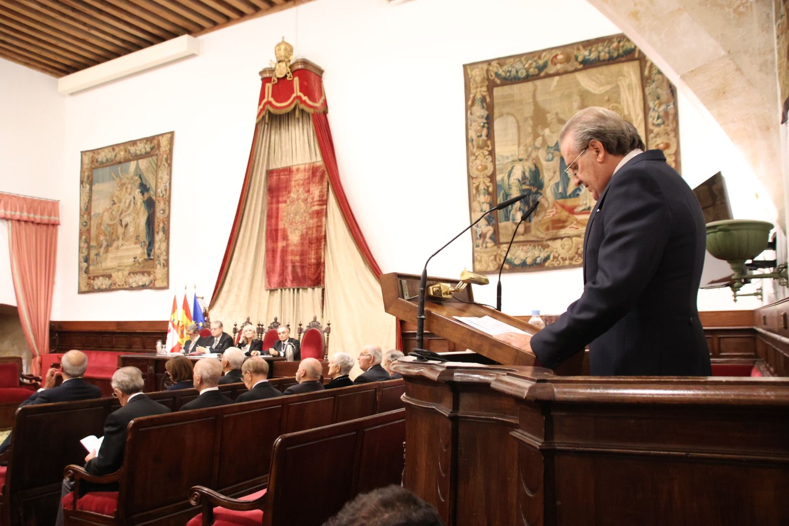 El nefrólogo Jesús Martín García ingresa en la Real Academia de Medicina de Salamanca