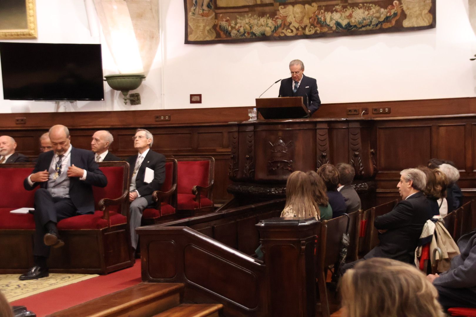 El nefrólogo Jesús Martín García ingresa en la Real Academia de Medicina de Salamanca