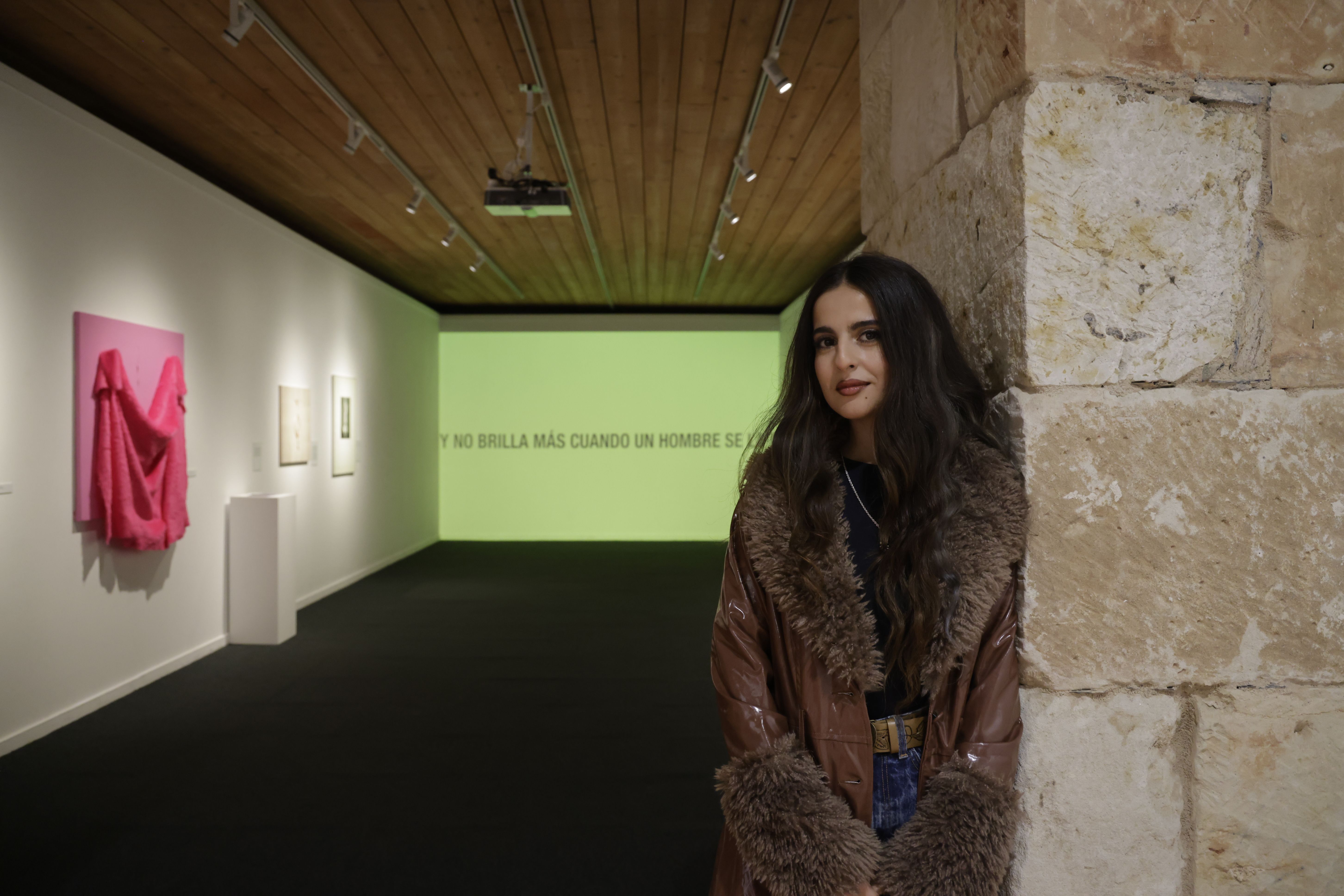 David Arranz (ICAL) | La Unidad de Igualdad de la Universidad de Salamanca entregó el V Premio Laura Luelmo de Arte Contemporáneo por la igualdad de género y contra la violencia sobre la mujer 2024, a la artista Montse Galán por su obra ‘Love Song’.