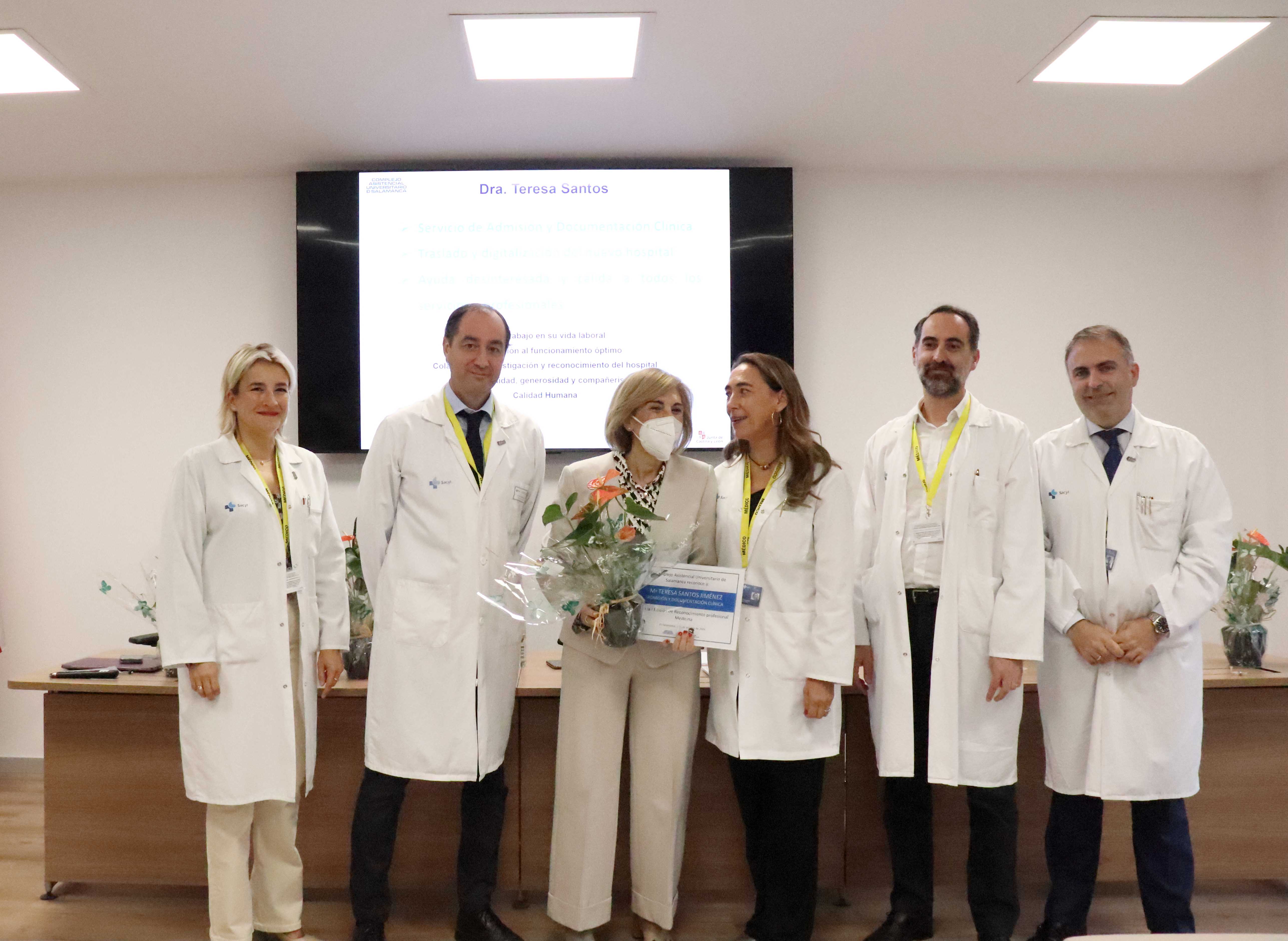 El hospital de Salamanca reconoce a cinco médicos del CAUSA