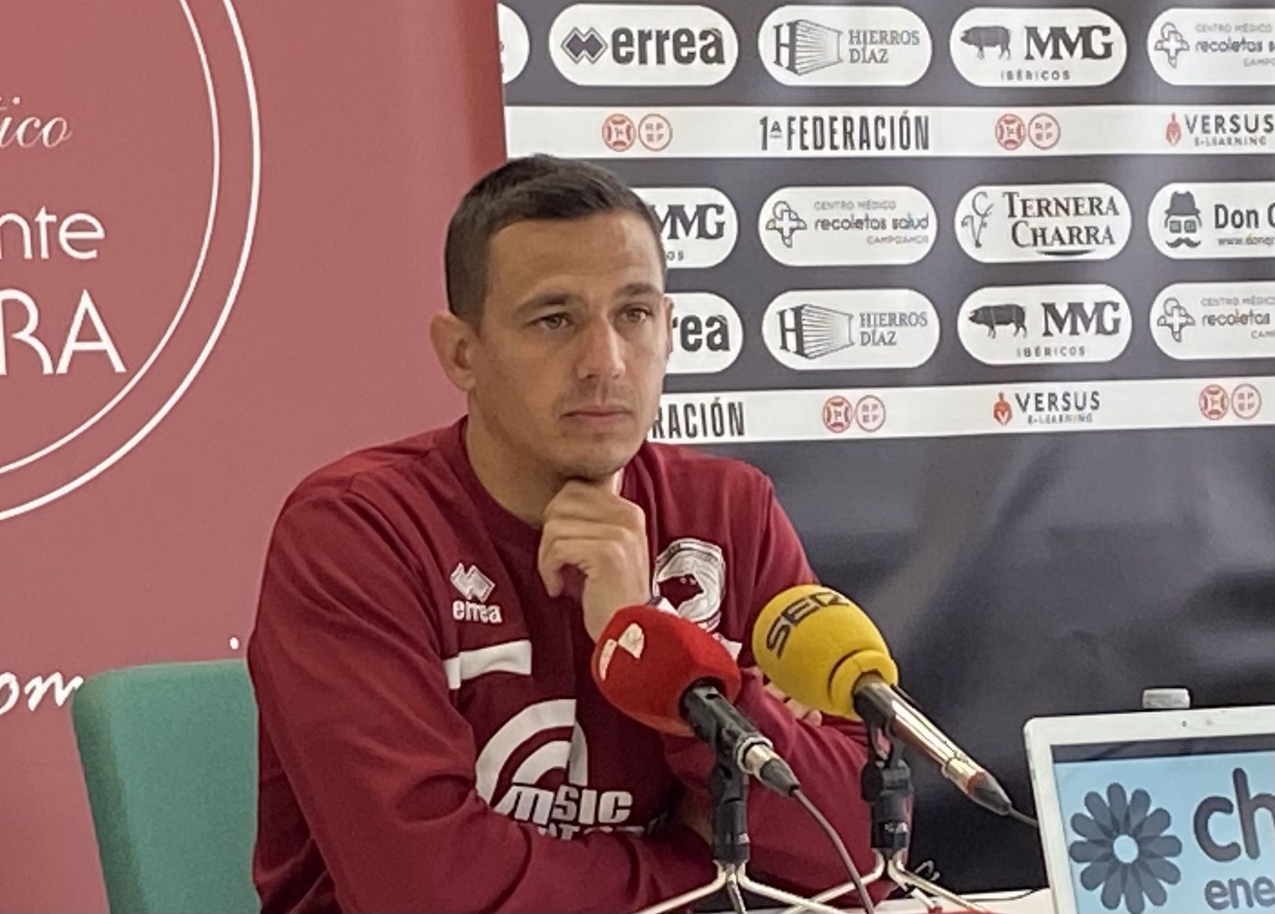 Dani Llácer en la rueda de prensa previa al partido de Copa del Rey frente al Utebo