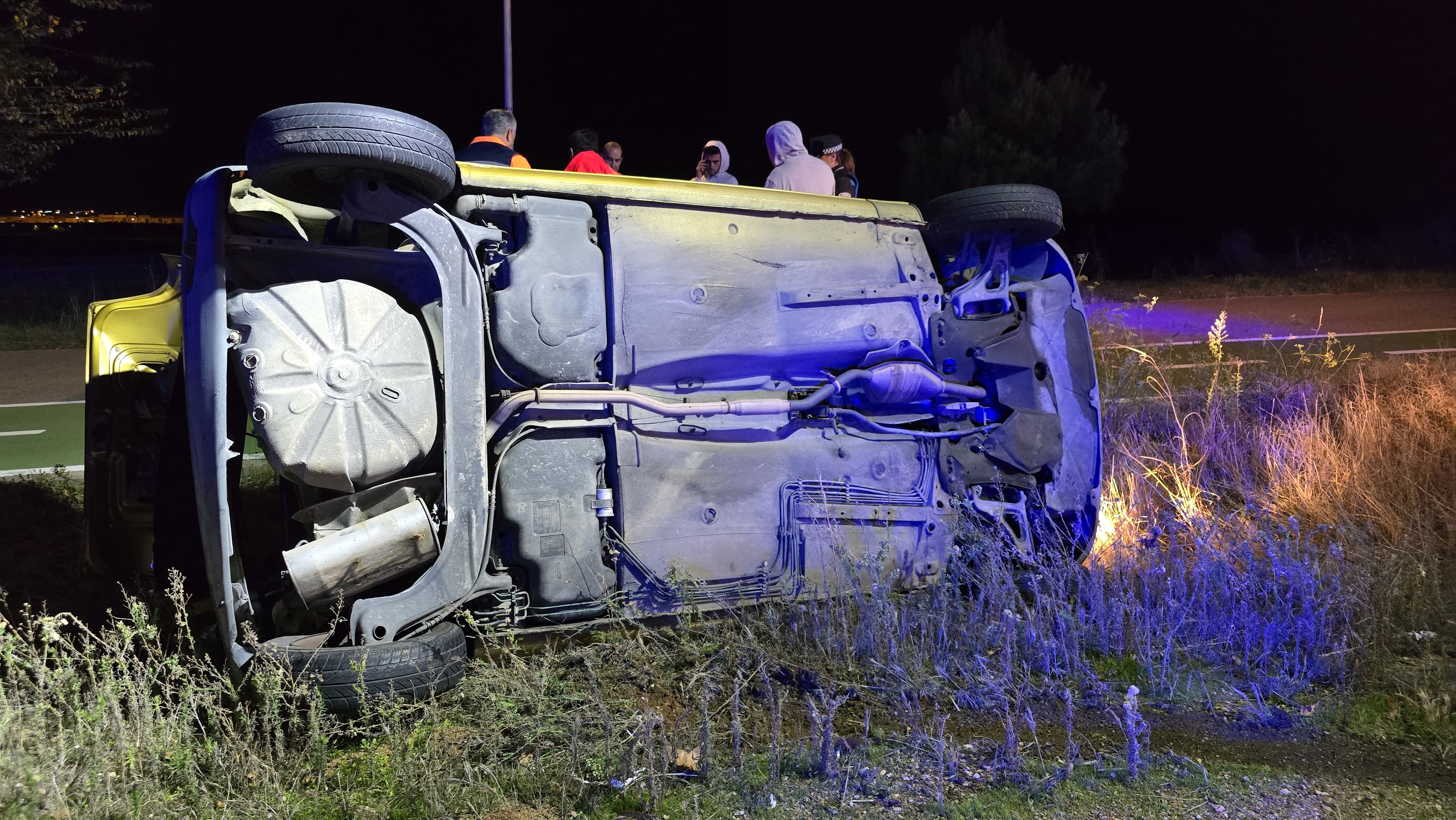 GALERÍA | Vuelca un turismo en la carretera de Zamora