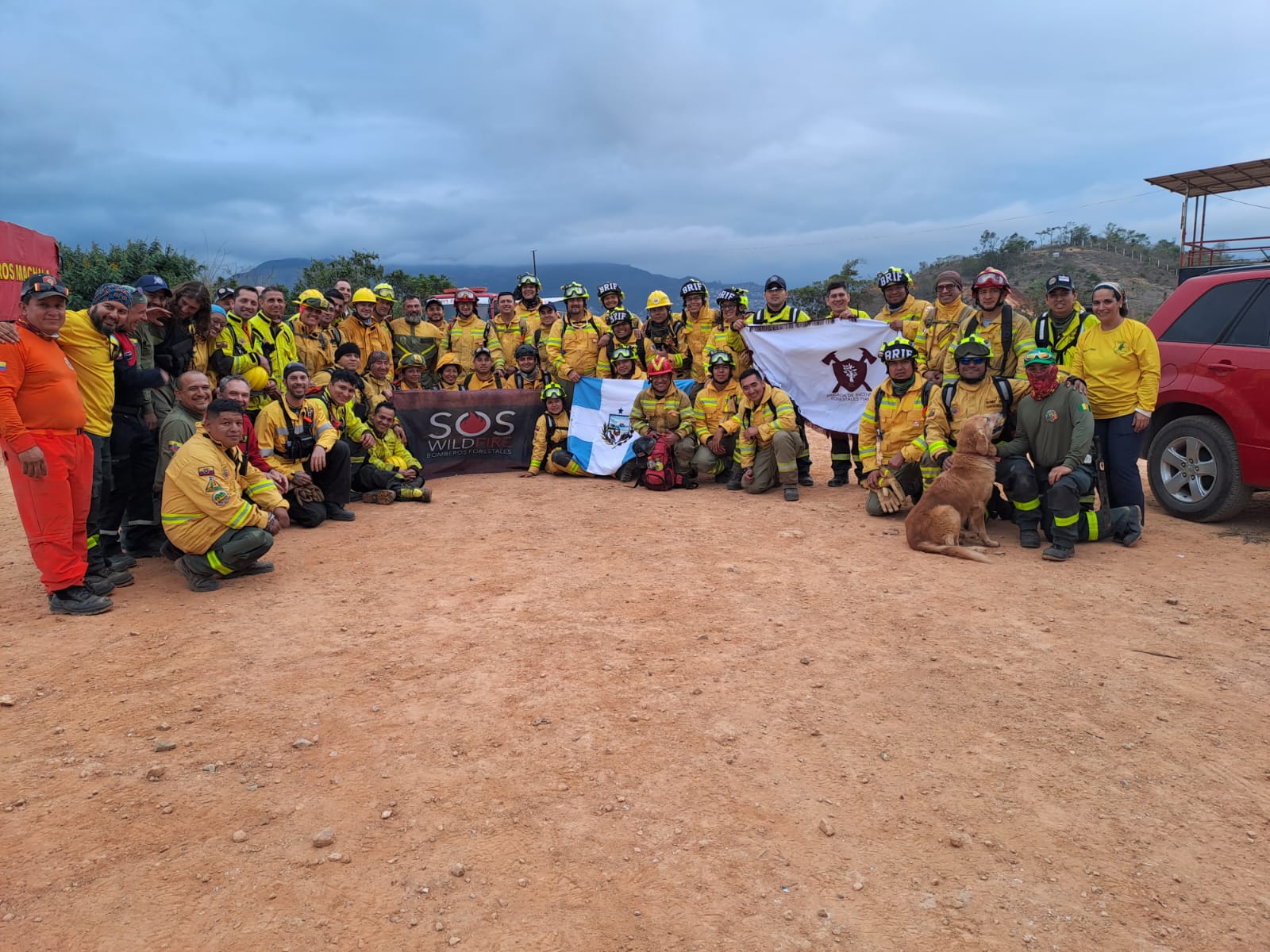 GALERÍA | Apagar incendios forestales por todo el mundo de forma altruista, la misión de un salmantino