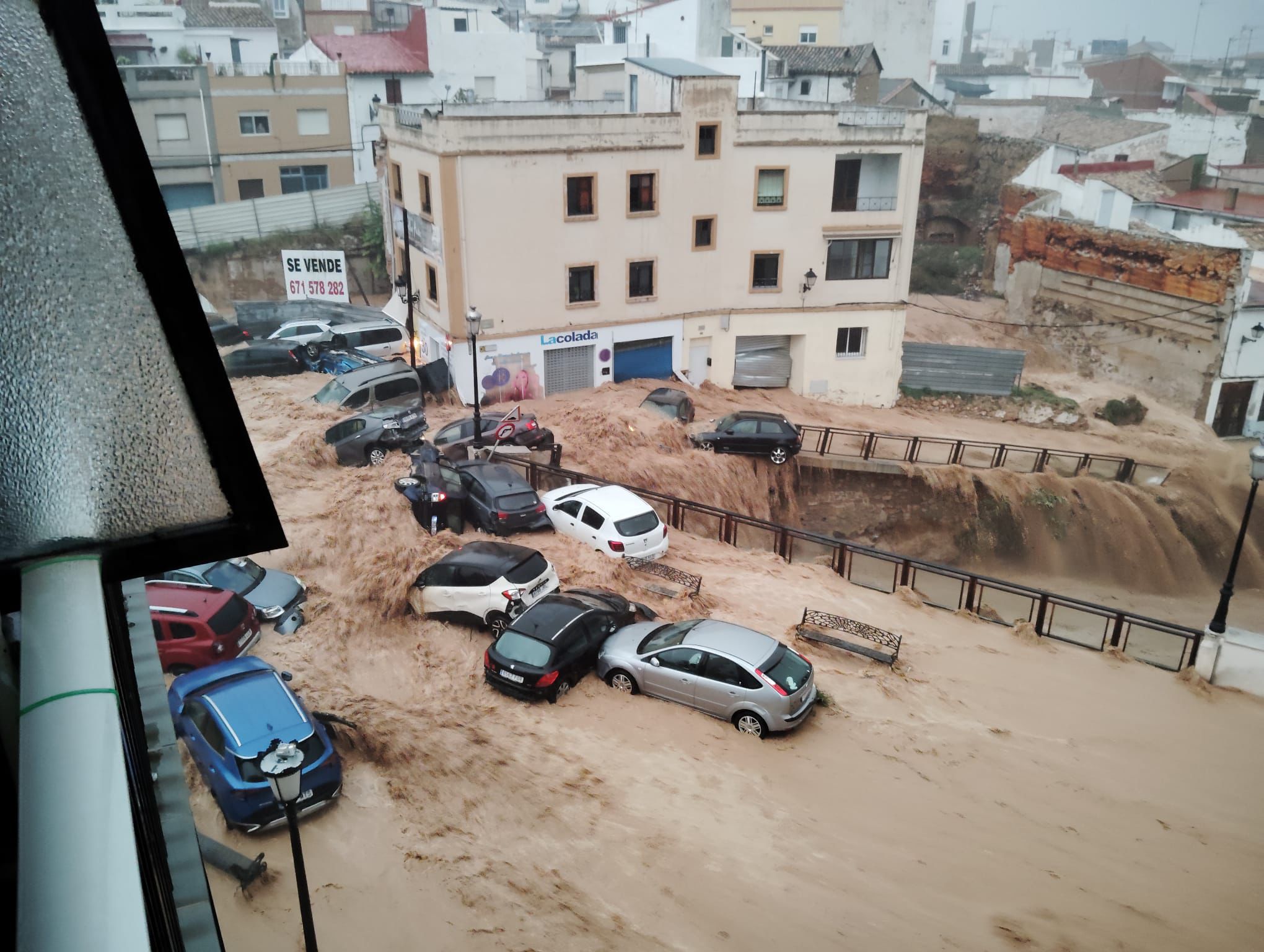 Zona damnificada en Turís, Valencia, uno de los lugares más afectados por la DANA