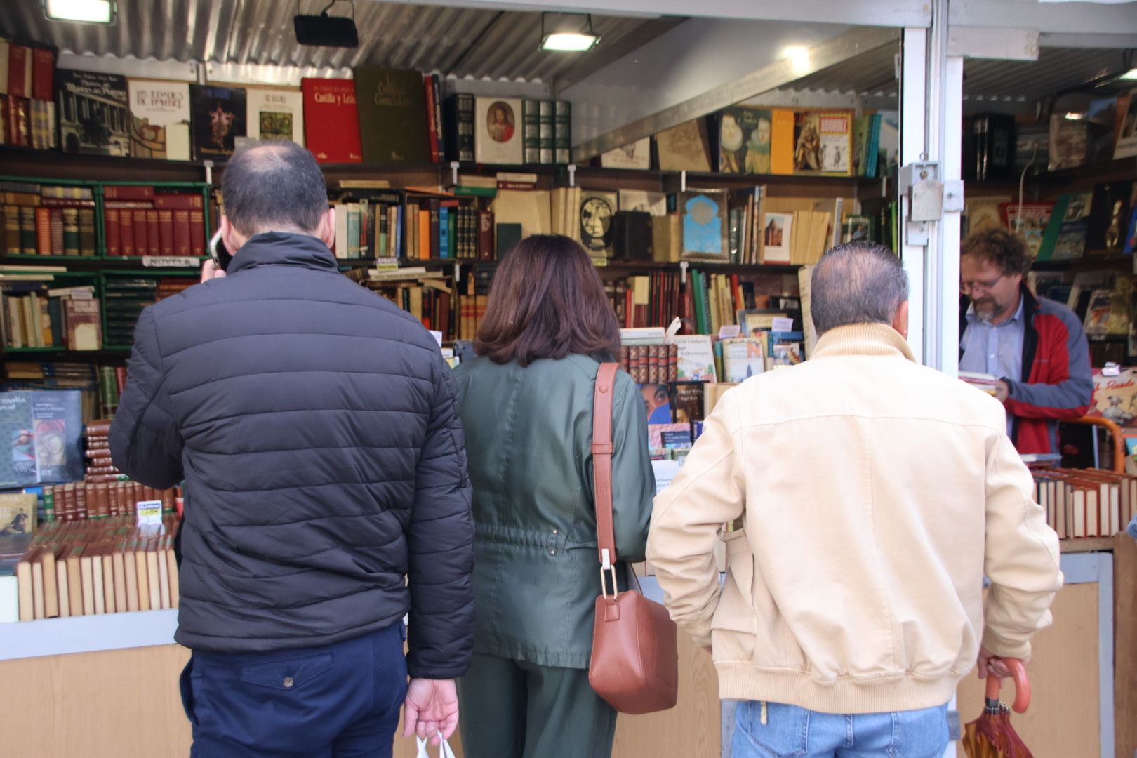 Inauguración de la 30º Feria del Libro Antiguo y de Ocasión vuelve a la Plaza Mayor