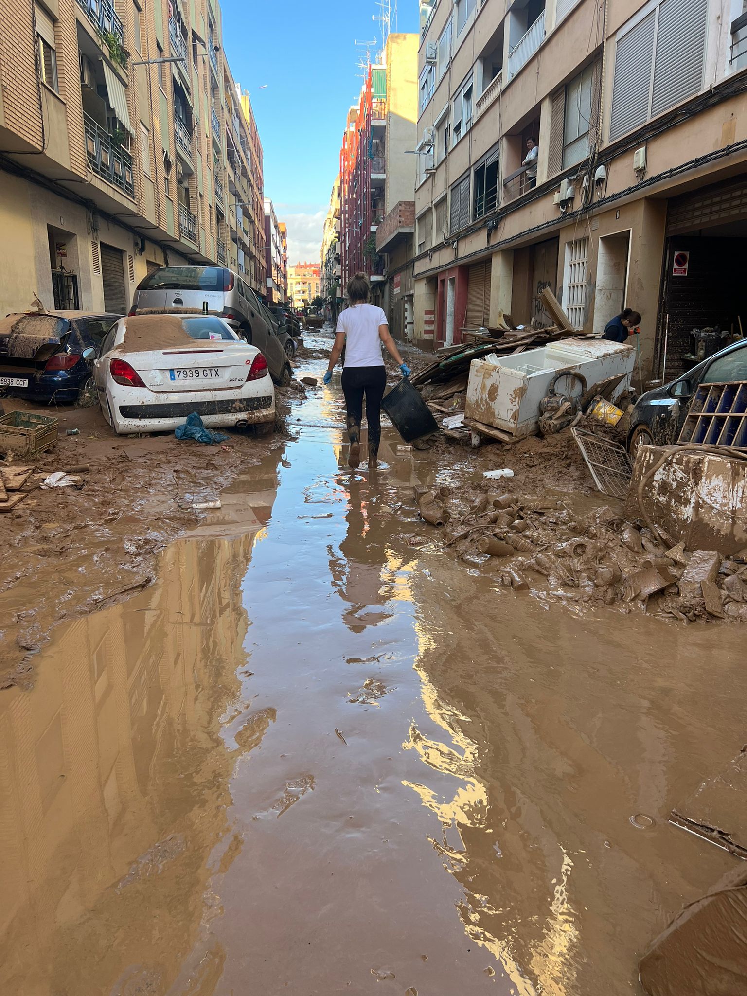 Salmantinos ayudando por la DANA en Valencia y Albacete con recogidas de alimentos 