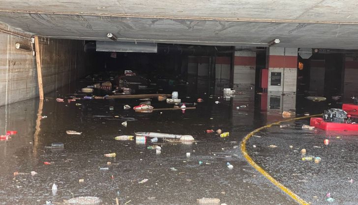 Interior del parking de Bonaire en Valencia a la entrada de los Bomberos de la Diputación de Salamanca