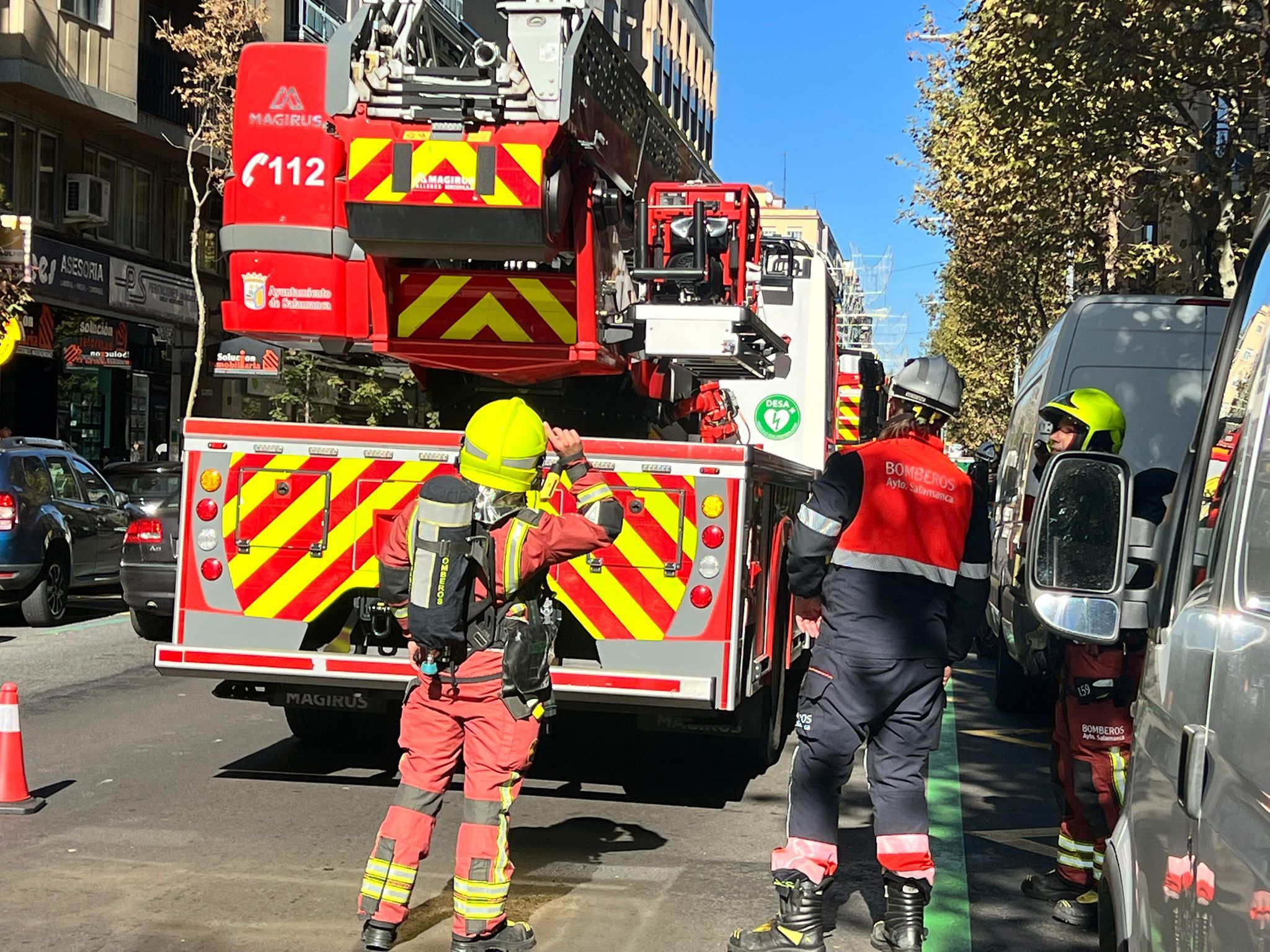 Bomberos del Ayuntamiento de Salamanca en Torres Villarroel 