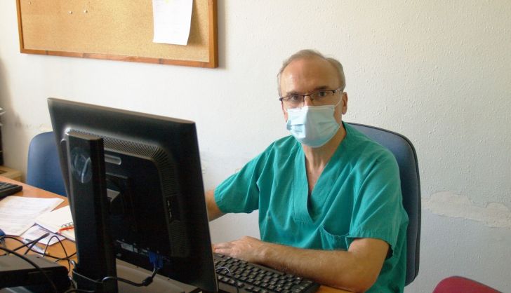 Víctor Sagredo, jefe del servicio de medicina intensiva UCI. Foto: Hospital de Salamanca