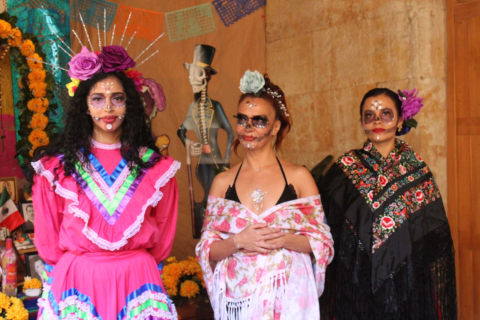 Carapintada de catrina, sentido y simbología de la Ofrenda a los muertos