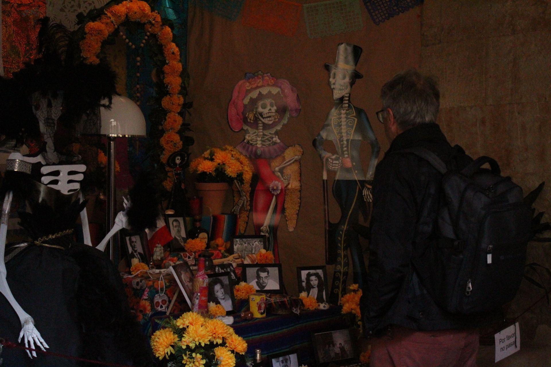 Carapintada de catrina, sentido y simbología de la Ofrenda a los muertos