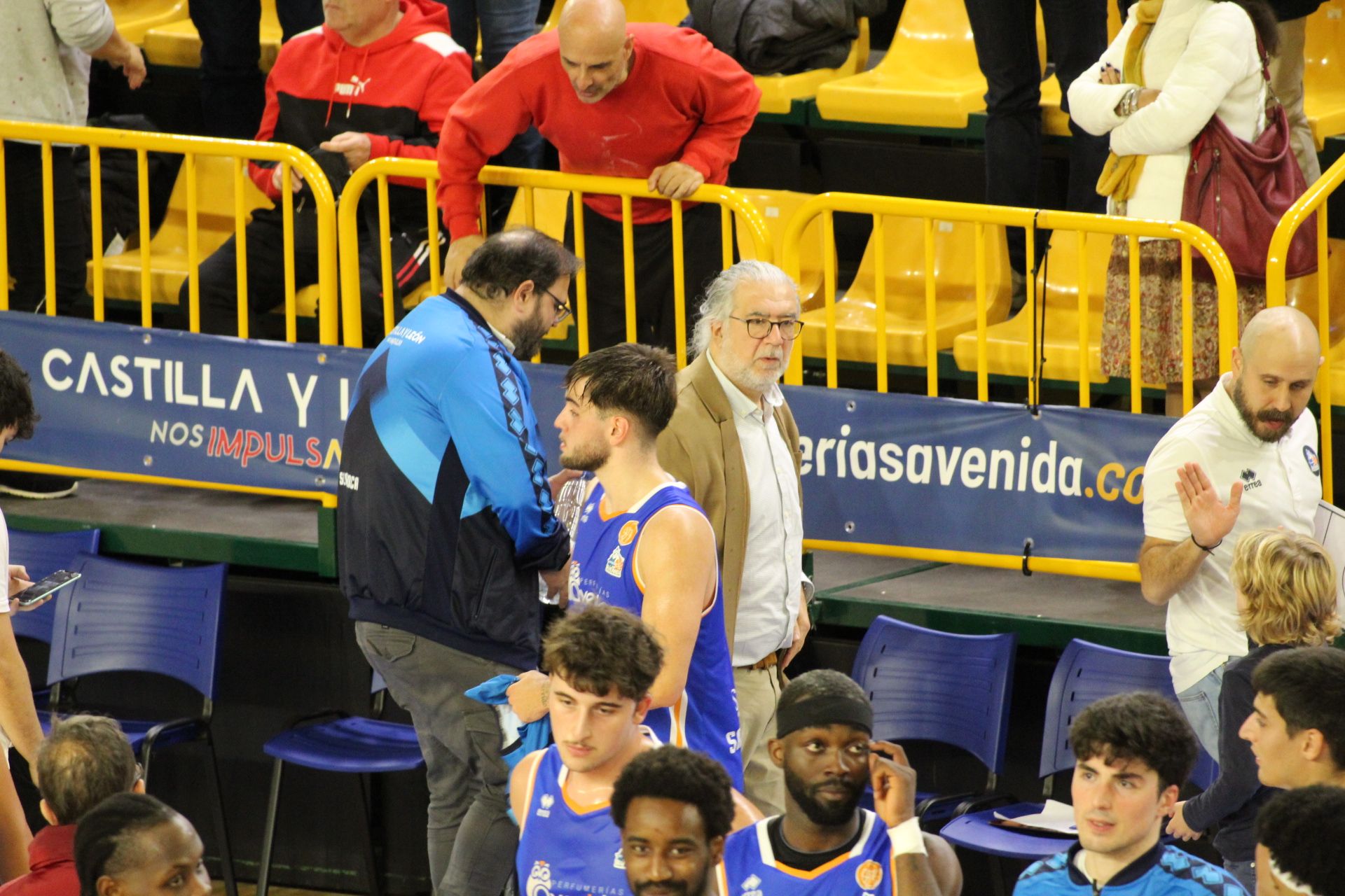 Perfumerías Avenida - Estudiantes Lugo