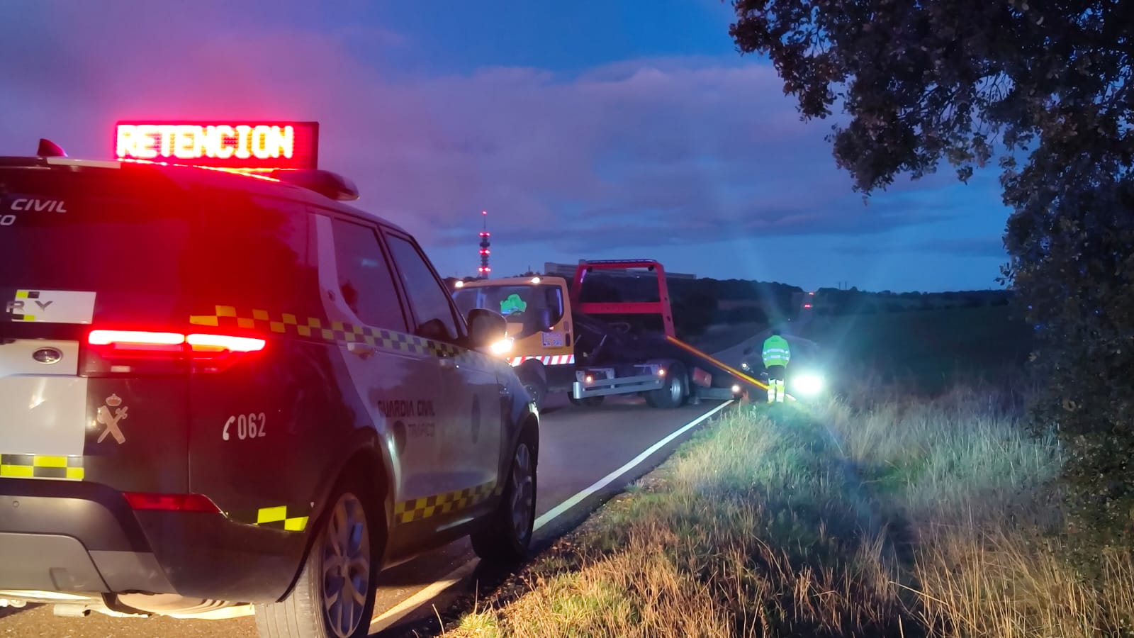 Vuelco de un turismo en Carrascal de Barregas