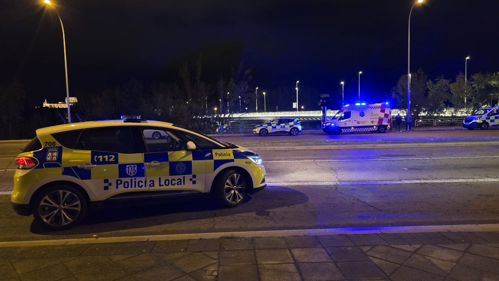 Tres vehículos implicados en un accidente de tráfico en la glorieta Leonardo Da Vinci. Fotos Andrea M.  (4)