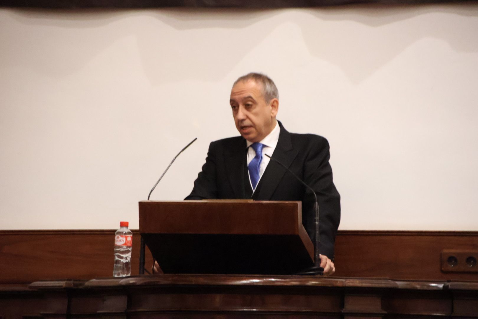 El Dr. Ignacio Jesús Dávila González, ingresa en la Real Academia de Medicina de Salamanca