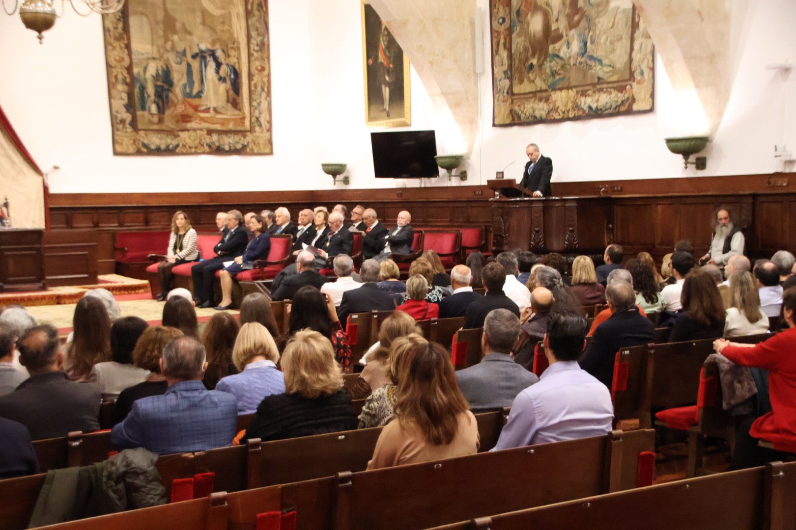 El Dr. Ignacio Jesús Dávila González, ingresa en la Real Academia de Medicina de Salamanca