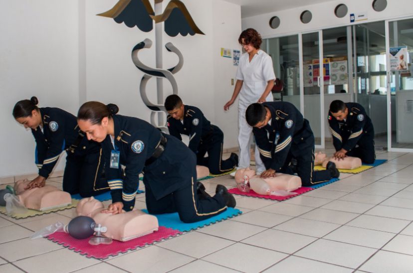 Una de las formas de estudios en el Bachillerato Militar de la Universidad Metropolitana de Tlaxcala. FOTO: UMTLAX