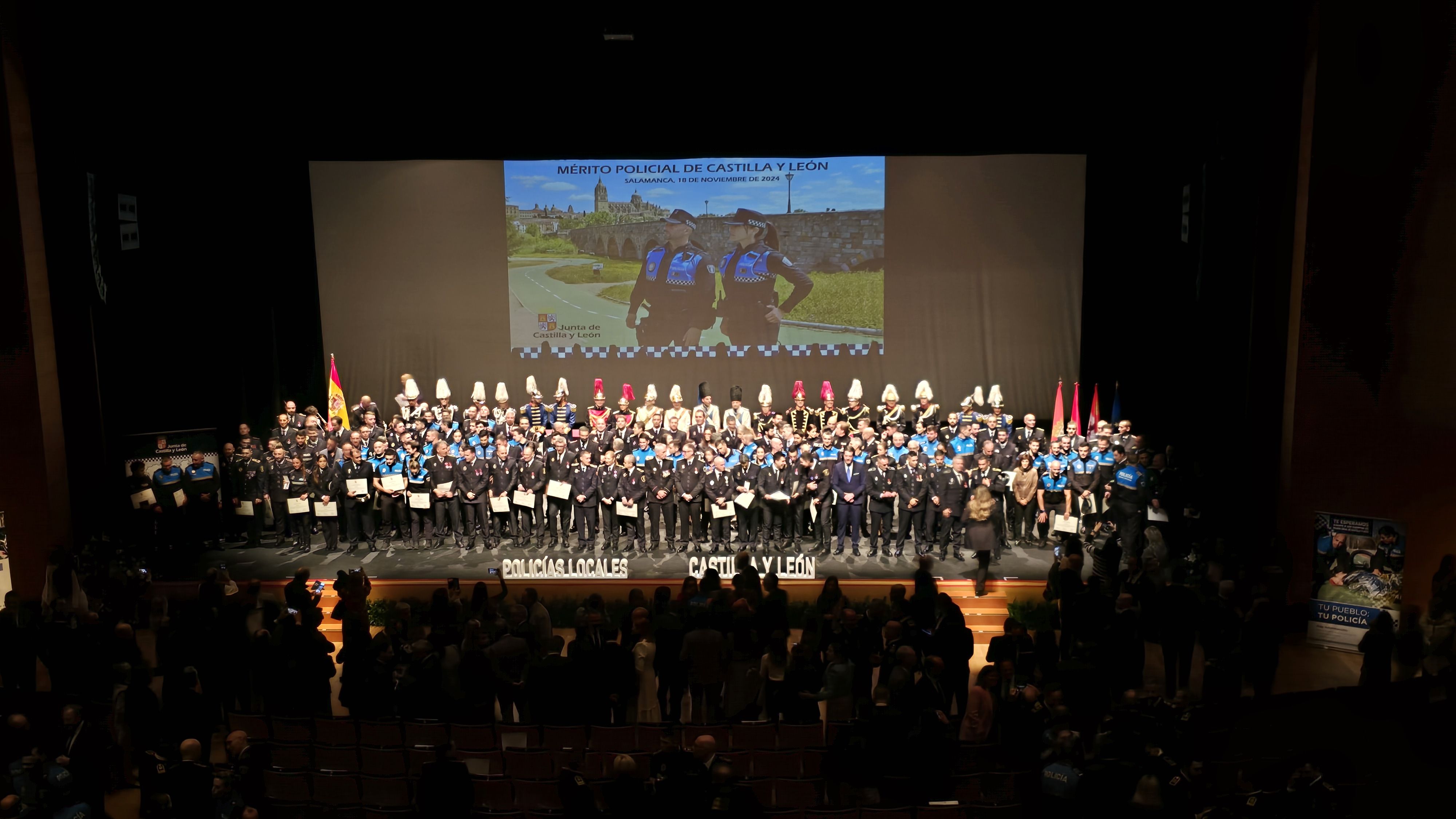 Entrega de las medallas a policías locales de Castilla y León