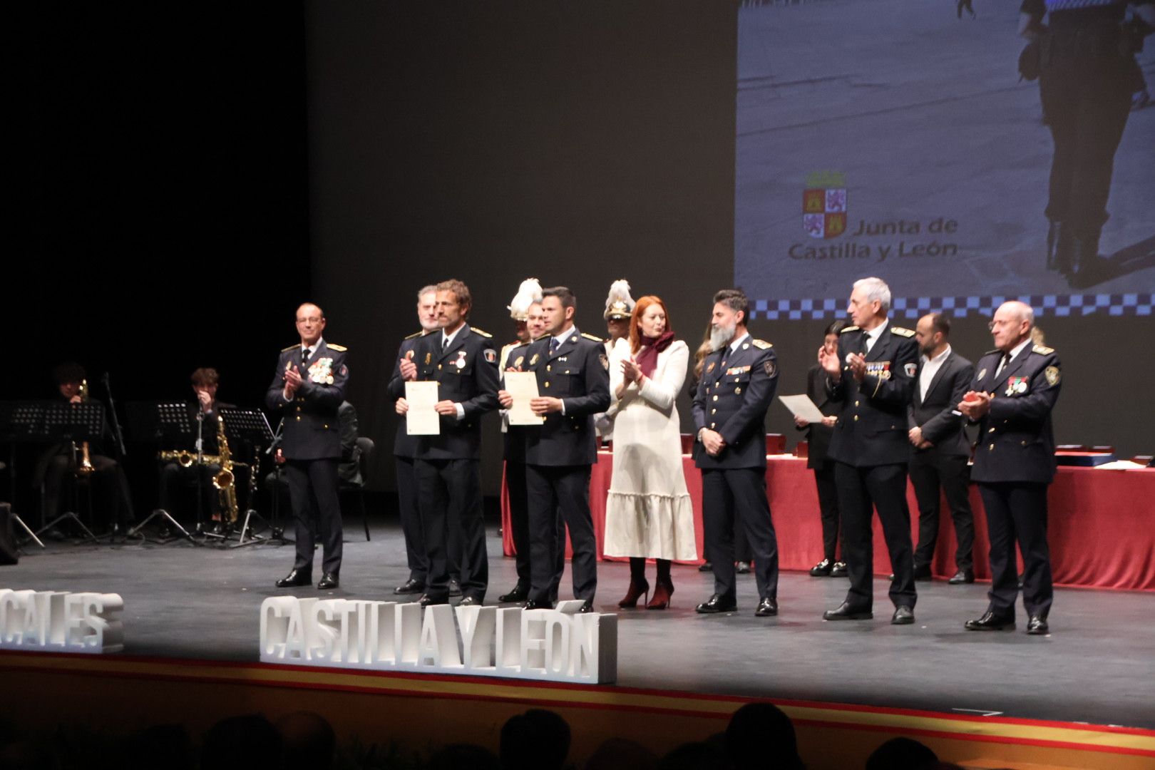 Entrega de las medallas a policías locales de Castilla y León