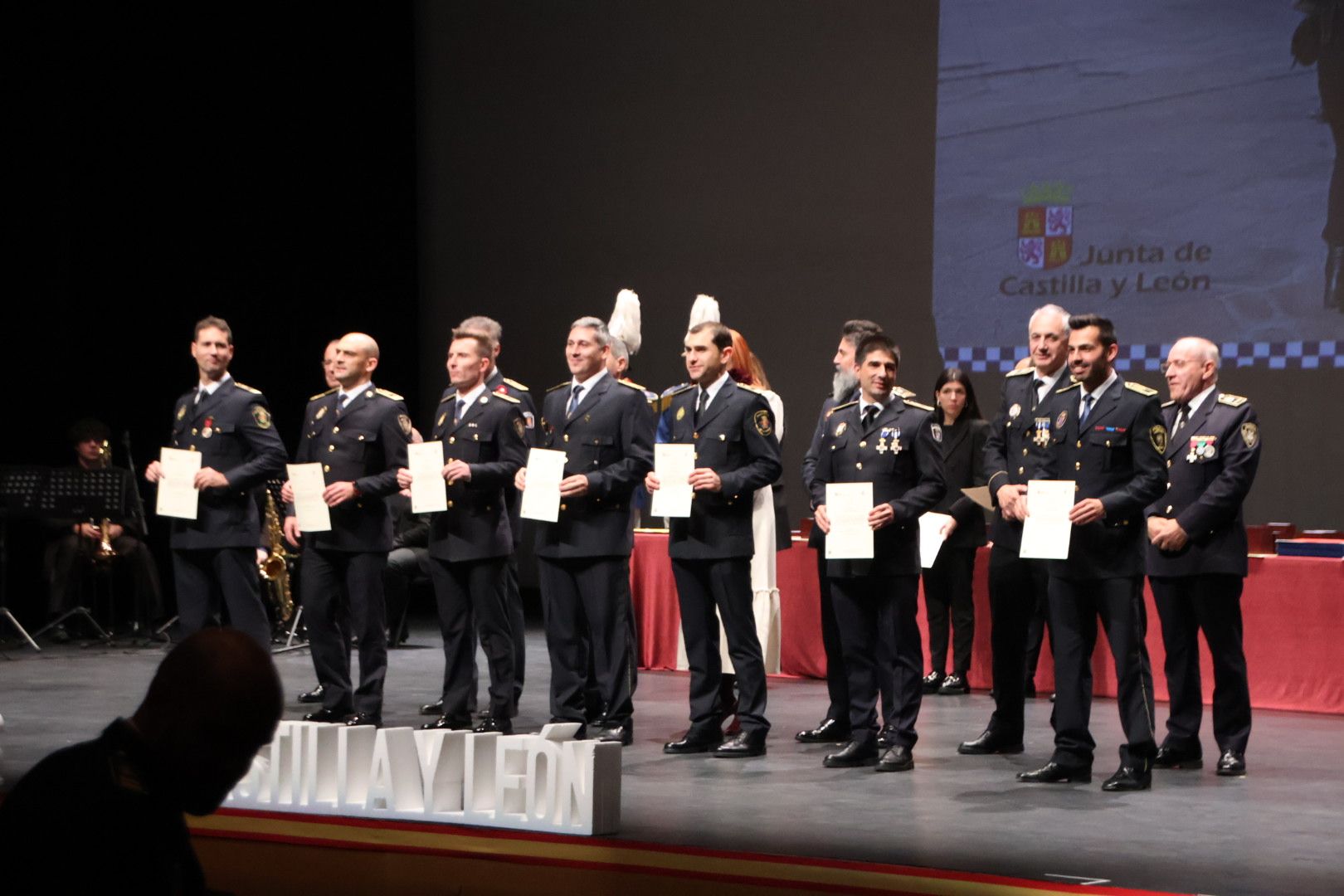 Entrega de las medallas a policías locales de Castilla y León