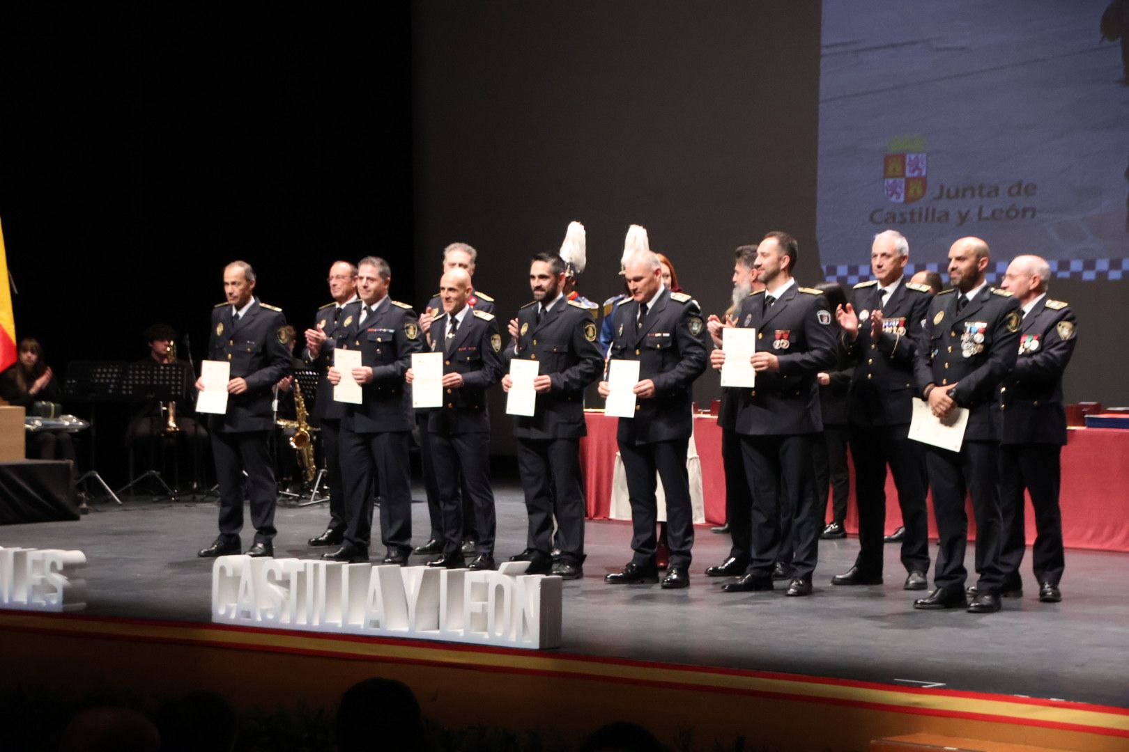 Entrega de las medallas a policías locales de Castilla y León