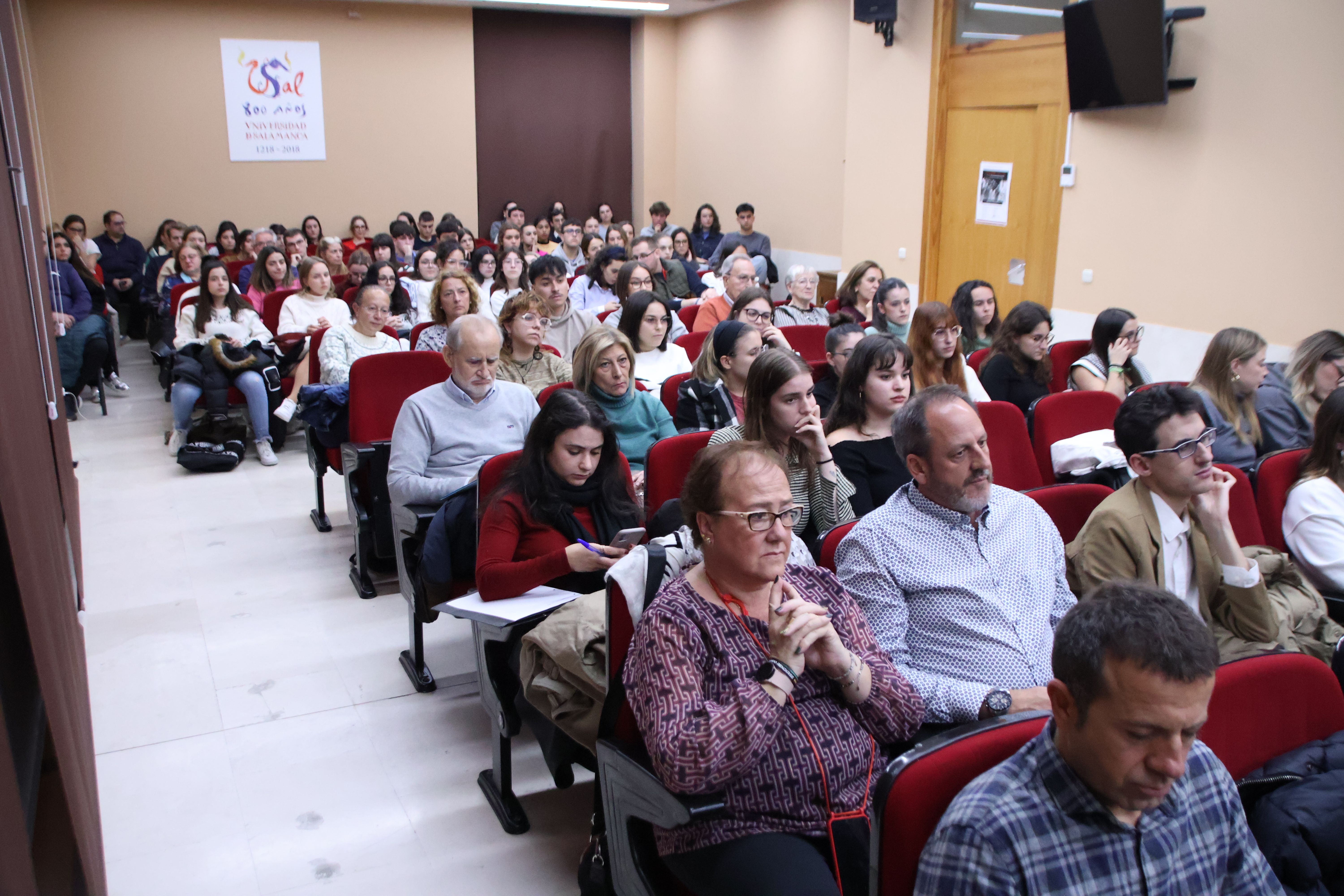 Mesa redonda “Terrorismo y sociedad”, organizada por la cátedra Almirante Martín Granizo y el Centro Memorial de las Víctimas del Terrorismo