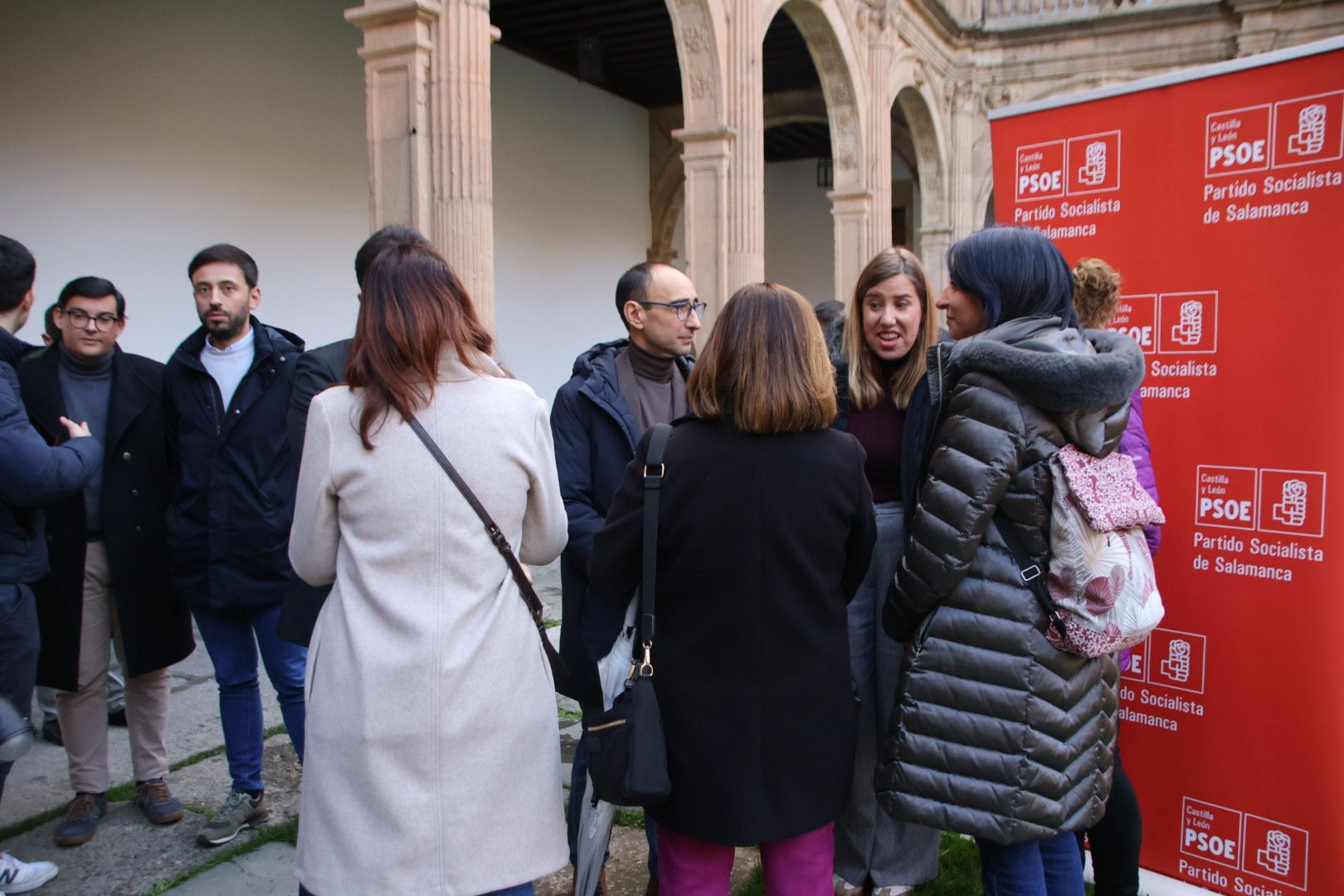 Charla de la directora general de la Mujer, Cristina Hernández, en el Colegio Fonseca de Salamanca