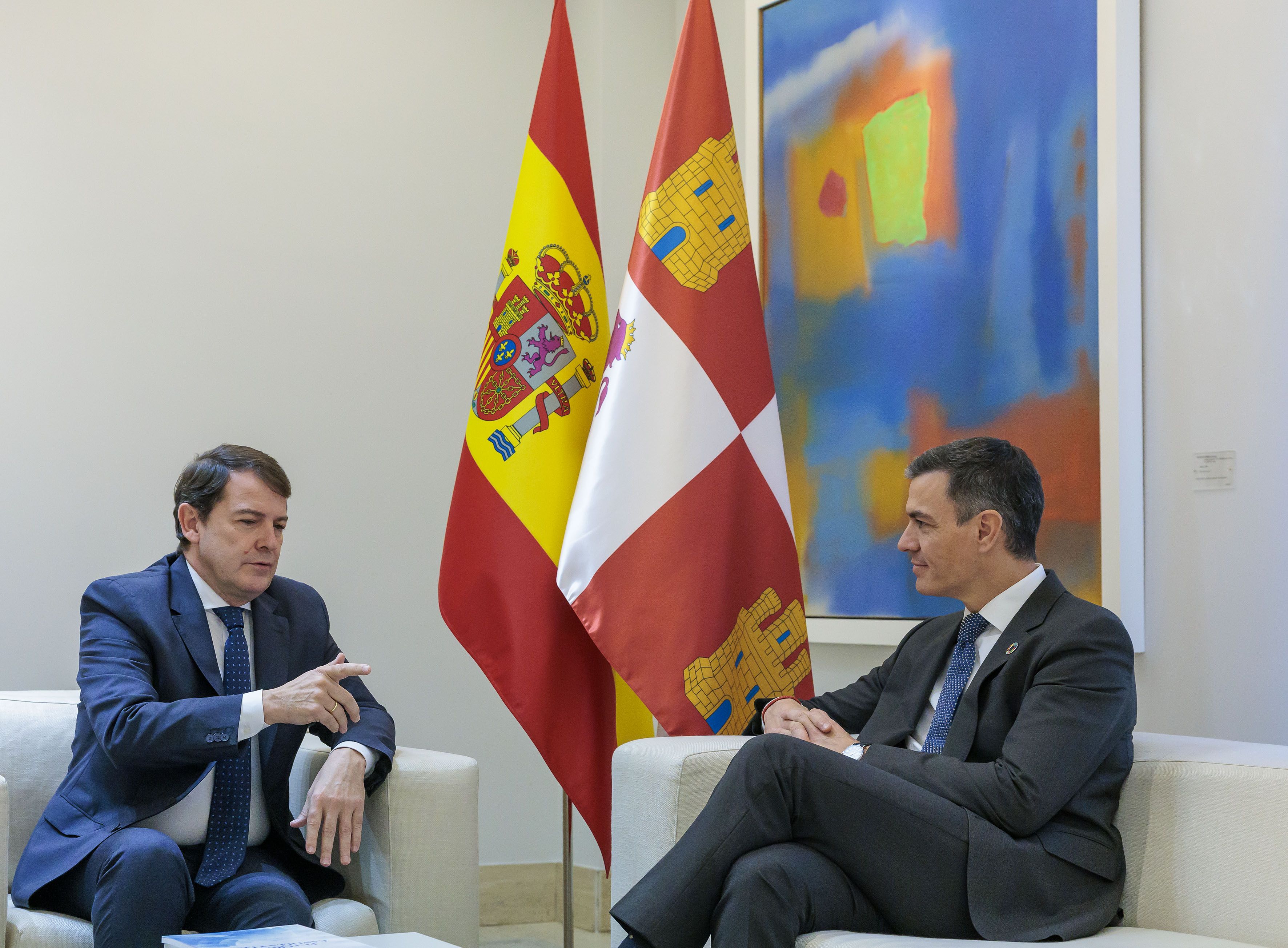 Reunión de Mañueco con Pedro Sánchez en La Moncloa