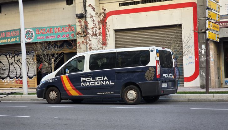 Policía Nacional en Canalejas 