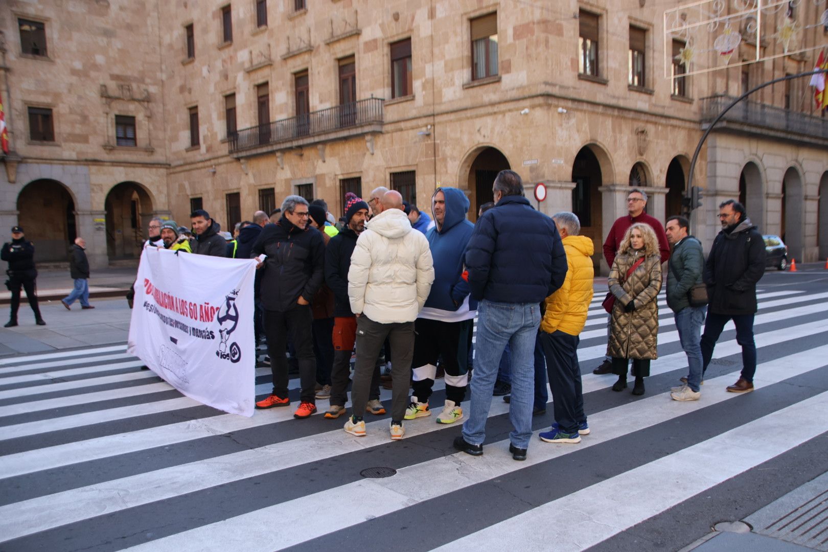 Concentración transportistas frente a la subdelegación del gobierno 