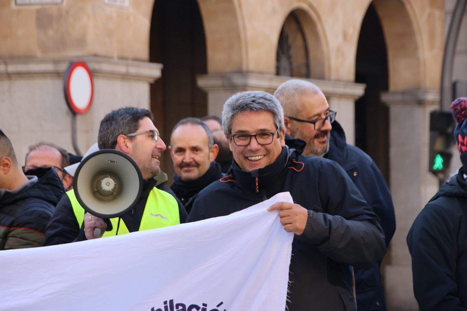 Concentración transportistas frente a la subdelegación del gobierno 