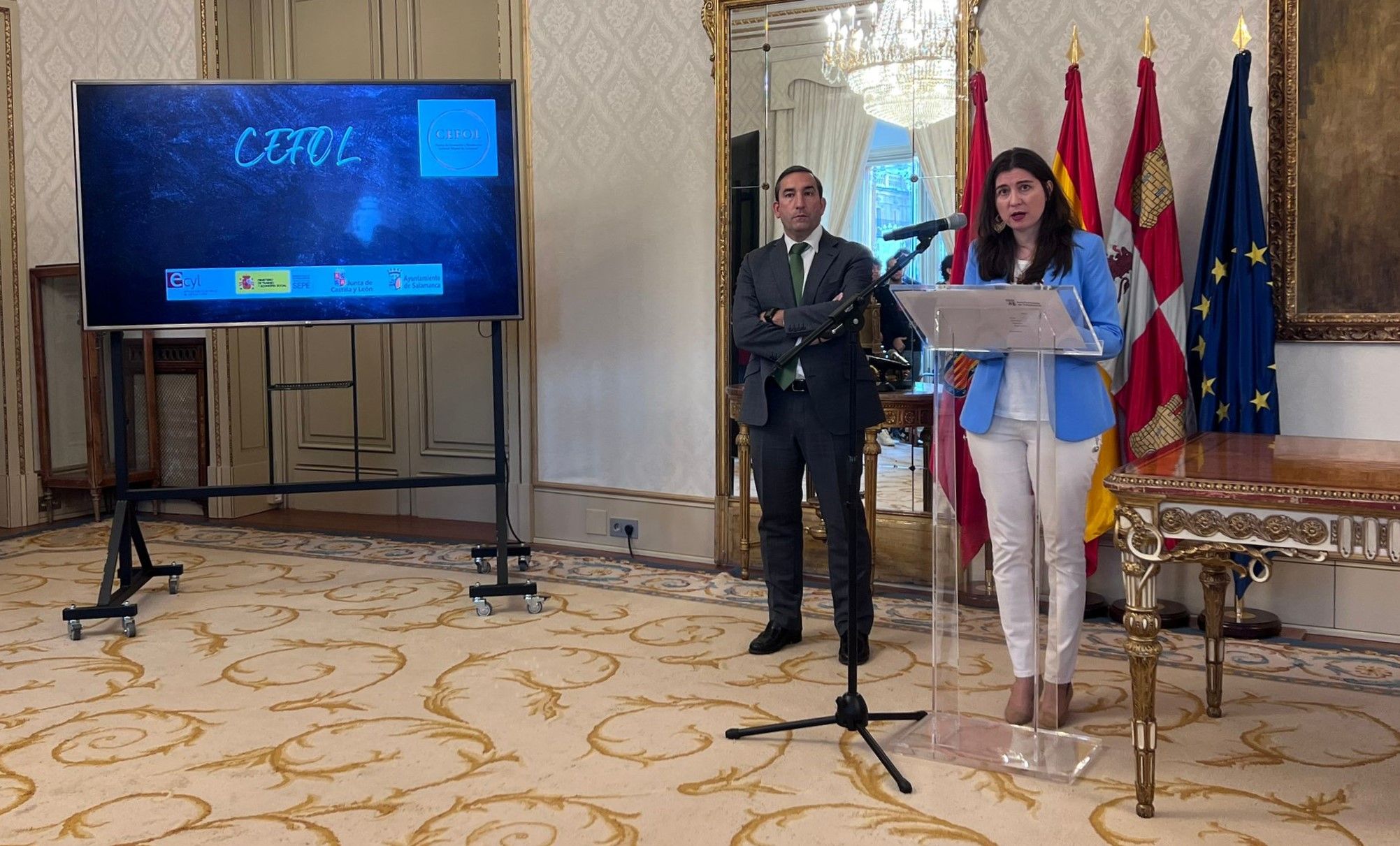 Eloy Ruiz y Miryam Rodríguez en el Ayuntamiento de Salamanca