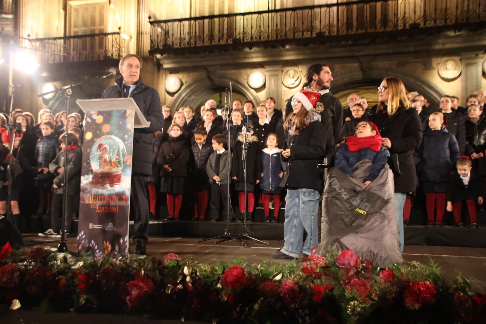 Inauguración iluminación navideña en la Plaza Mayor de Salamanca, noviembre 2024. Fotos Andrea M.