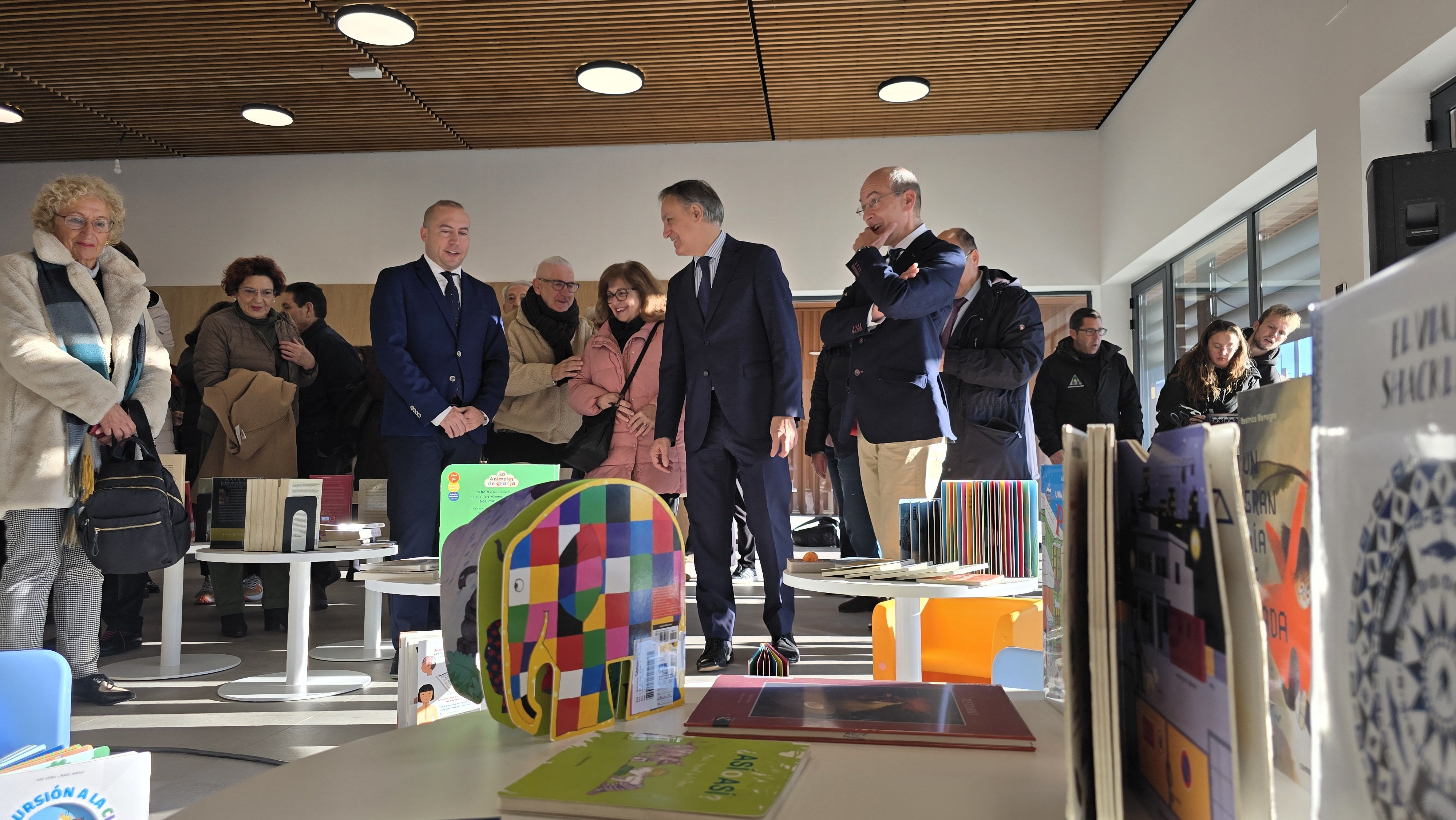 Apertura de la nueva Biblioteca Municipal Carmen Martín Gaite