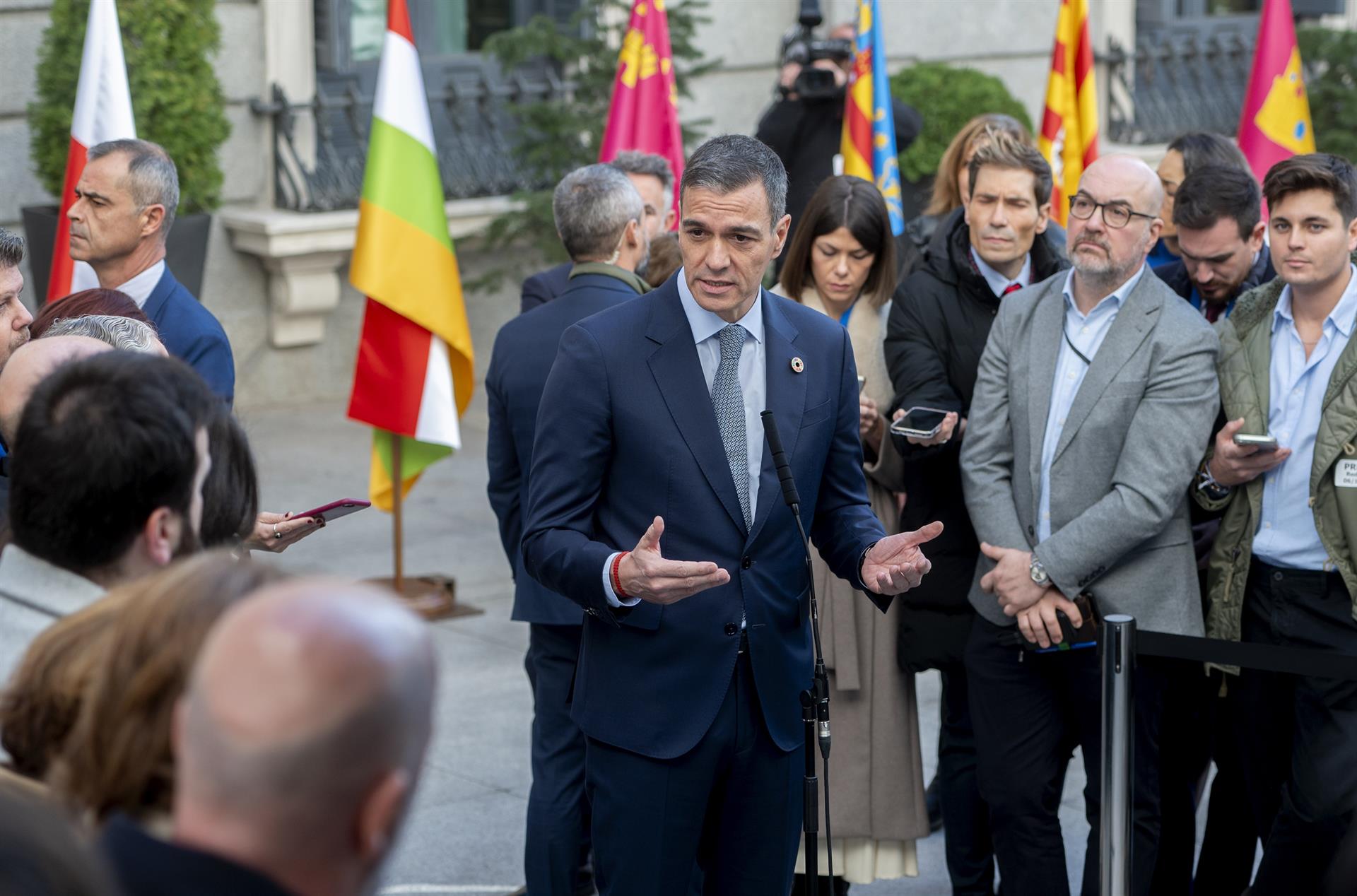 El presidente del Gobierno, Pedro Sánchez, interviene antes del acto institucional por el Día de la Constitución, en el Congreso de los Diputados, a 6 de diciembre de 2024, en Madrid (España). Las Cortes Generales conmemoran el 46º aniversario de la aprob - Alberto Ortega - Europa Press