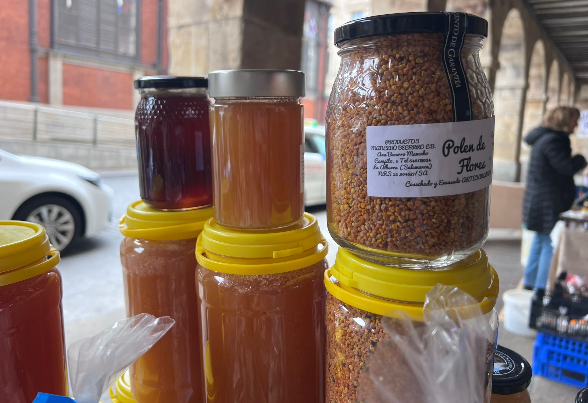 Turroneras de La Alberca en los soportales de la Plaza Mayor de Salamanca 