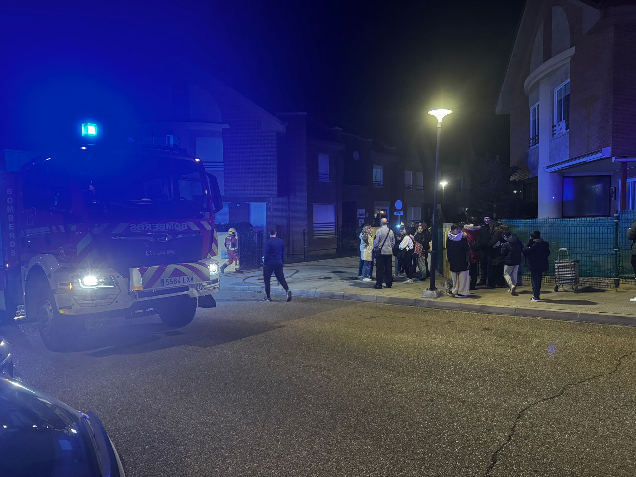 Bomberos de la Diputación de Salamanca en Villamayor de la Armuña en un incendio en la cocina de una academia