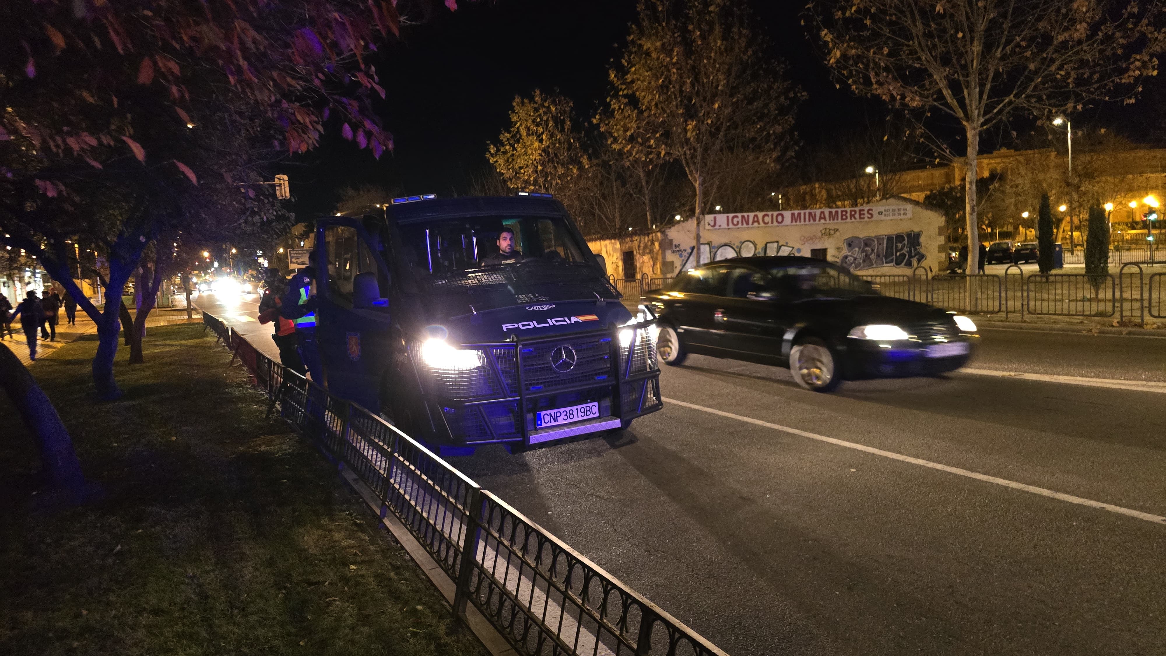 Contro policial en la avenida de los Agustinos Recoletos. Fotos Andrea M.  (2)