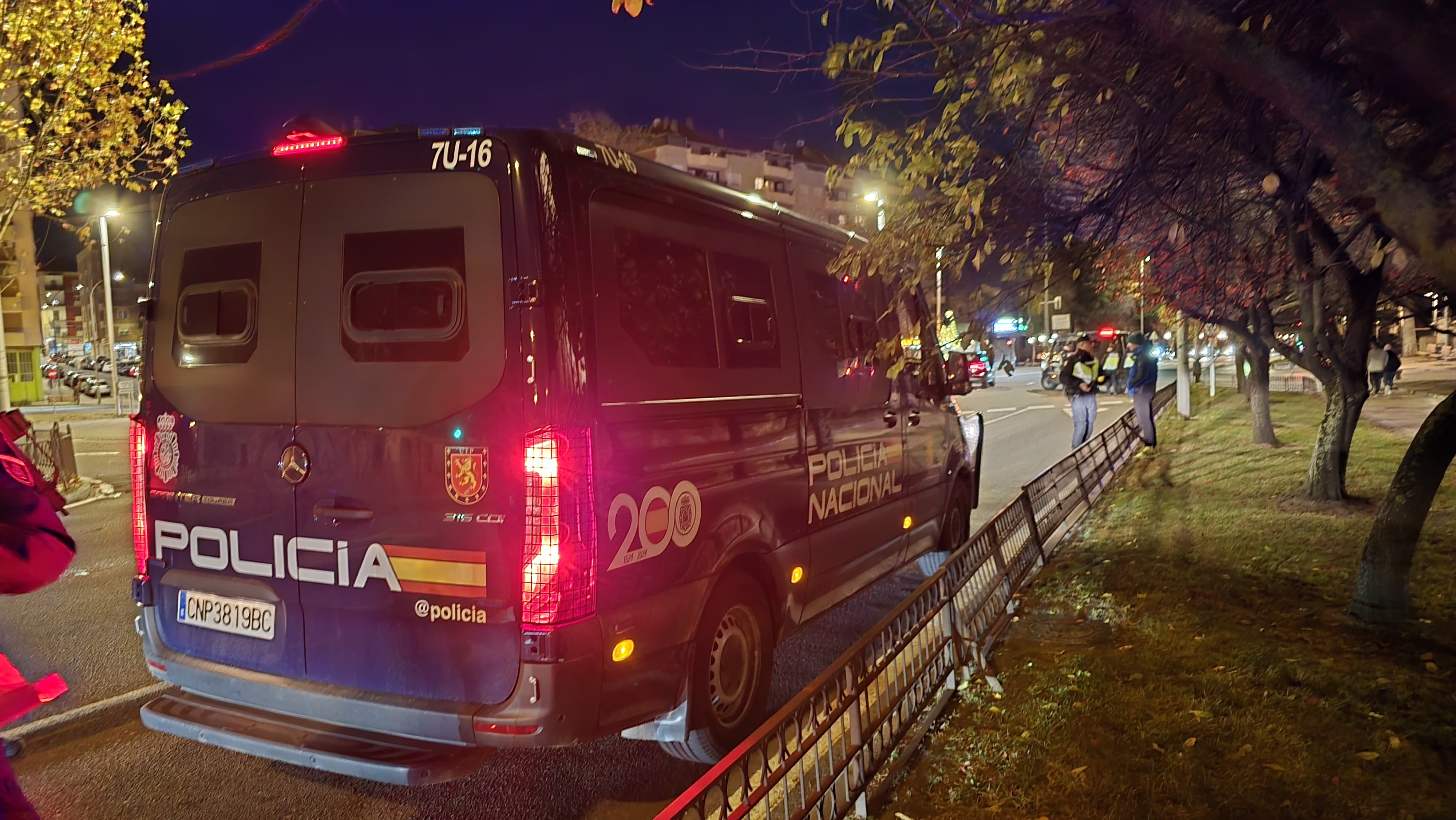 Contro policial en la avenida de los Agustinos Recoletos. Fotos Andrea M.  (4)