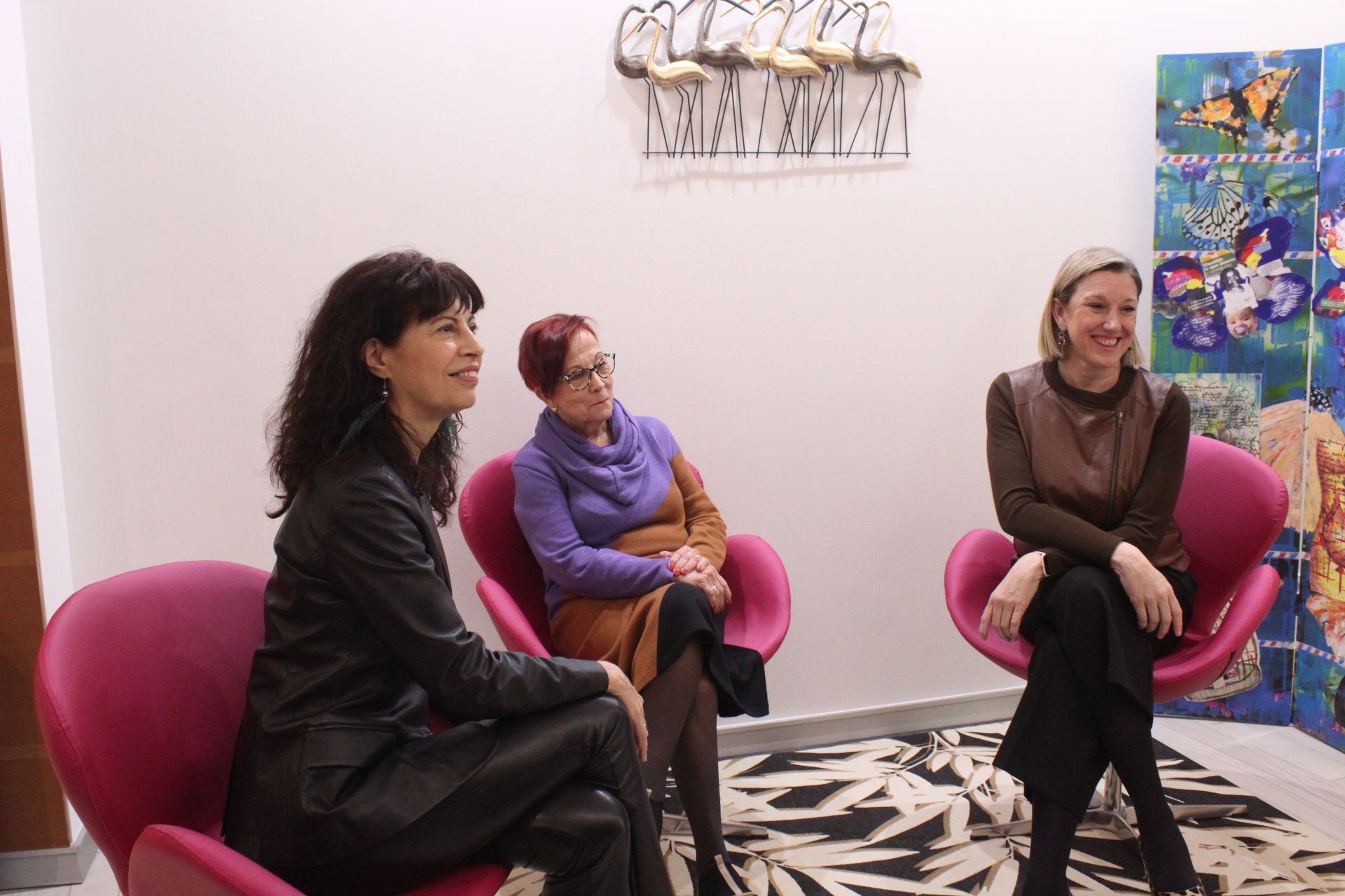  La ministra de Igualdad visita el Centro de Atención Integral a las Violencias Sexuales de Salamanca acompañada por la consejera de Igualdad de la Junta de CyL, Isabel Blanco y por Ascensión Iglesias, presidenta de la Asociación de Ayuda a la Mujer 'Plaza Mayor   Fotos Mikel Antúnez