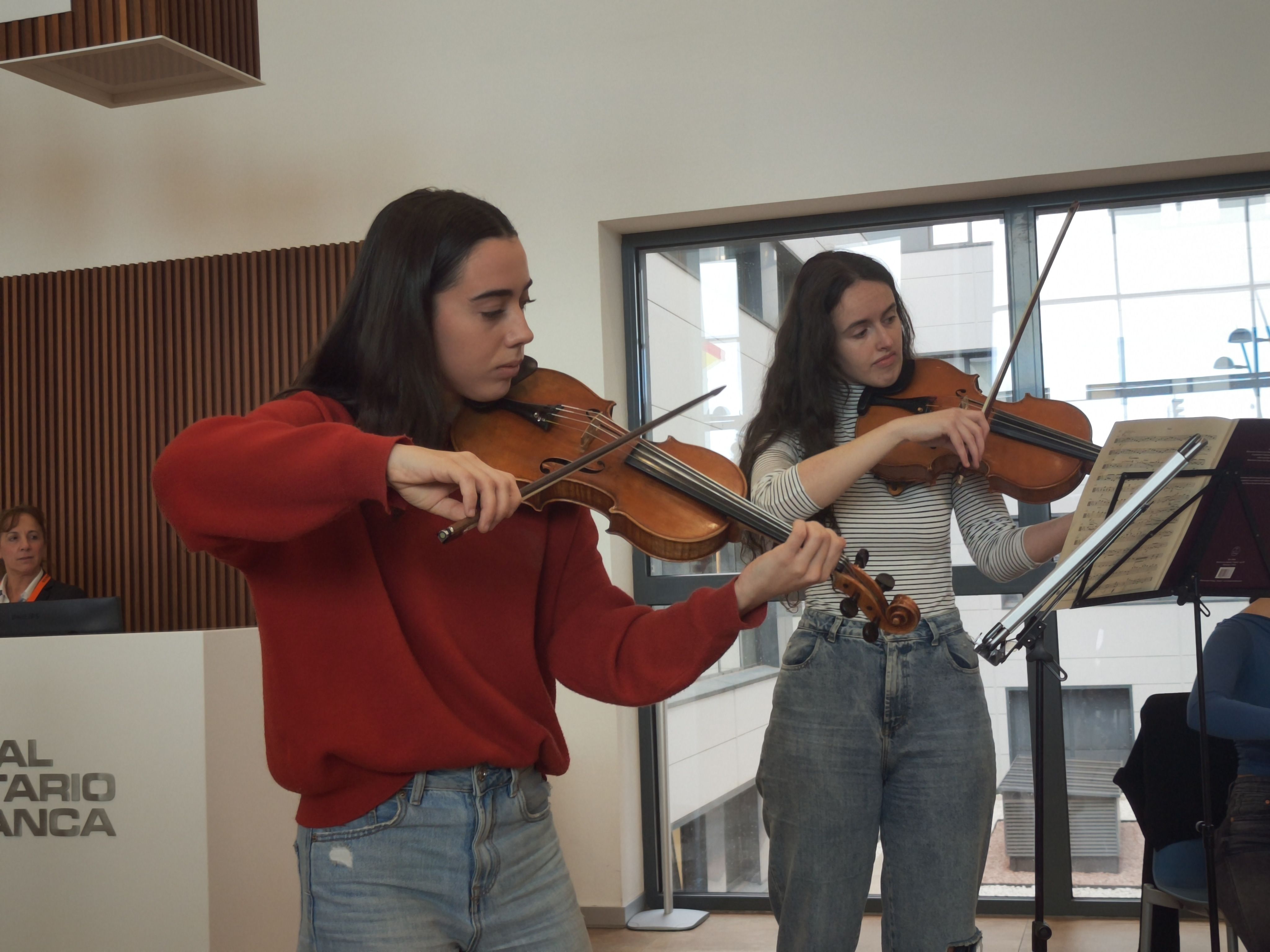 El CAUSA acoge un concierto de temática navideña, en esta ocasión enmarcado dentro del ciclo ‘Encuentro de Invierno 2024: Música de Cámara y Voluntariado’ de la Orquesta Sinfónica de Castilla y León Joven