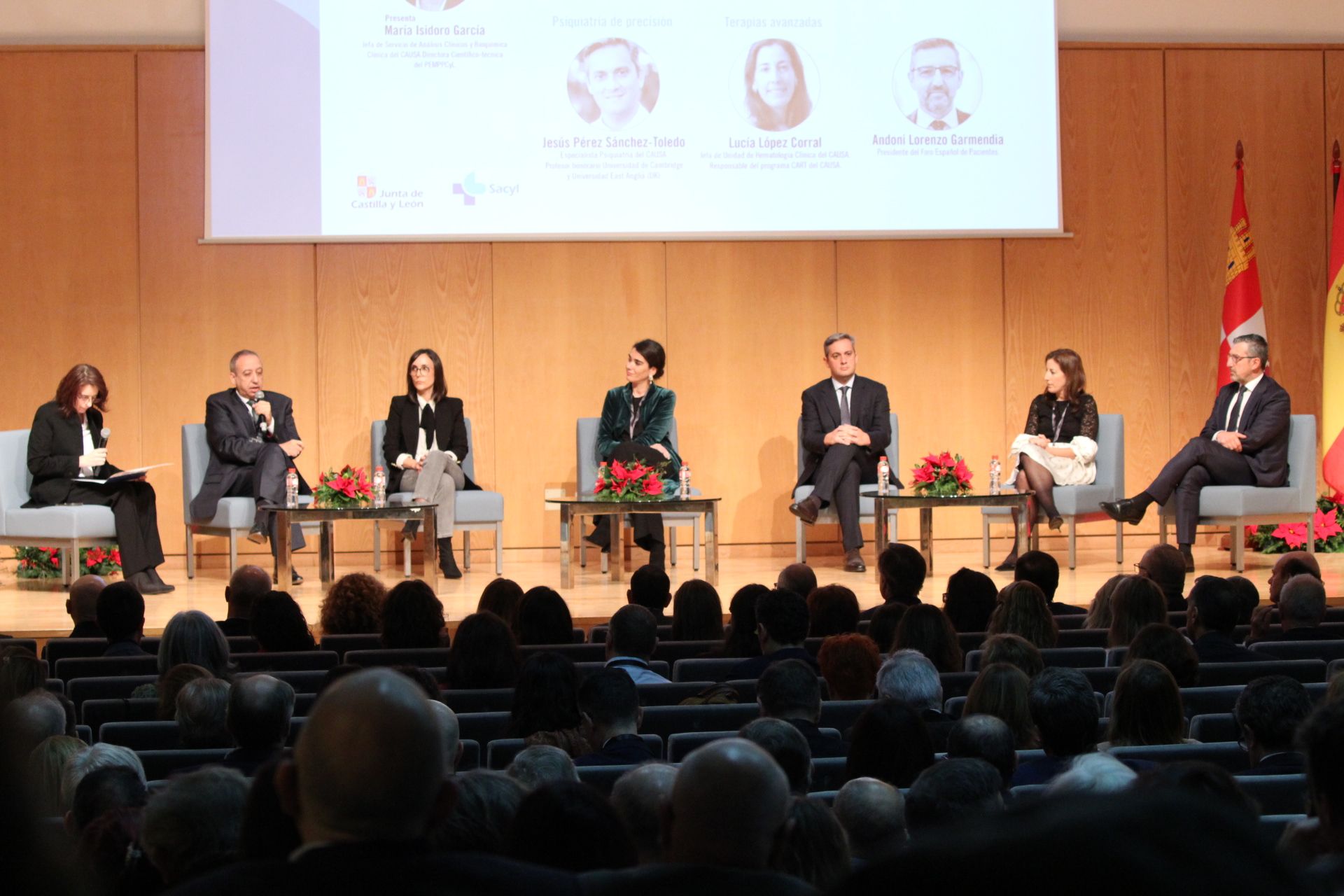 Alfonso Fernández Mañueco presenta el Plan Estratégico de Medicina Personalizada de Precisión de Castilla y León 2024-2030