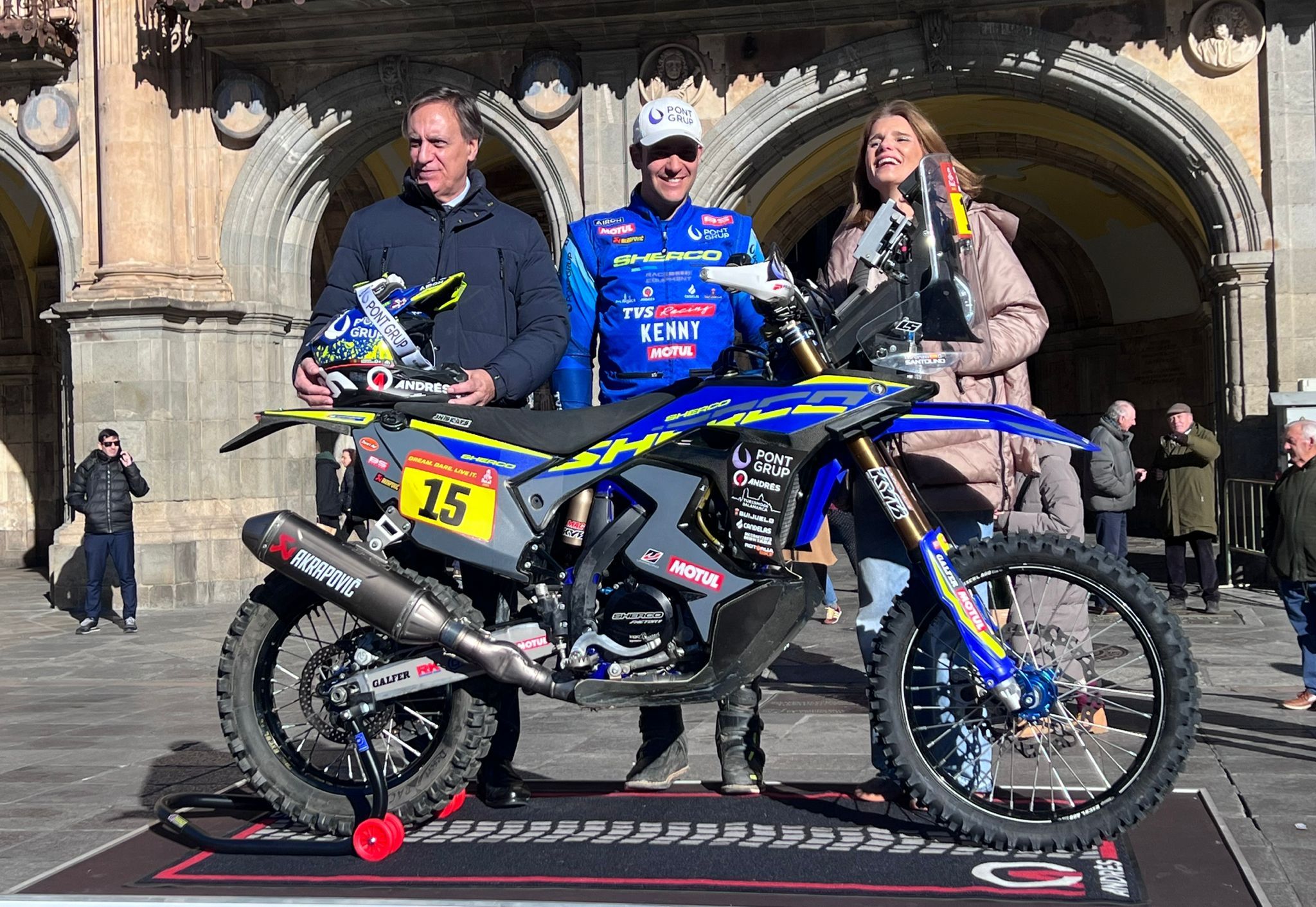 Lorenzo Santolino en la Plaza Mayor de Salamanca 