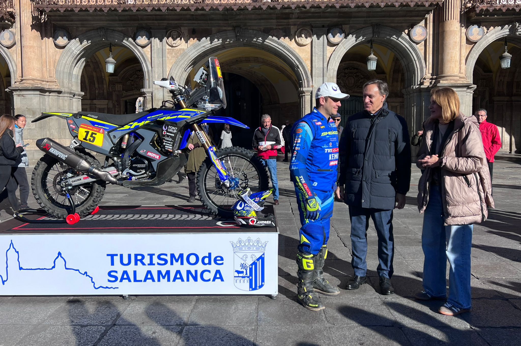 Lorenzo Santolino en la Plaza Mayor de Salamanca 