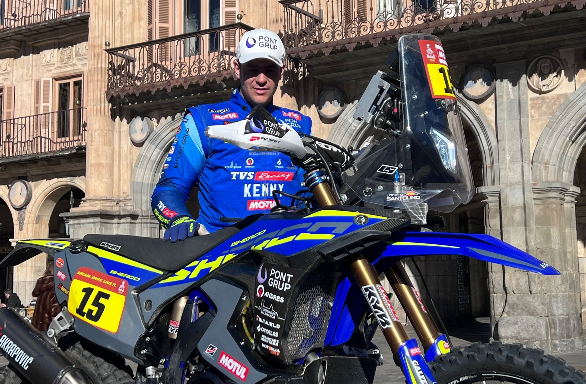 Lorenzo Santolino en la Plaza Mayor de Salamanca 