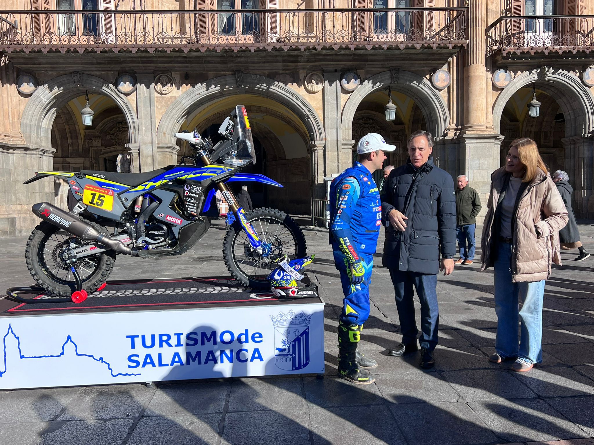 Lorenzo Santolino en la Plaza Mayor de Salamanca 