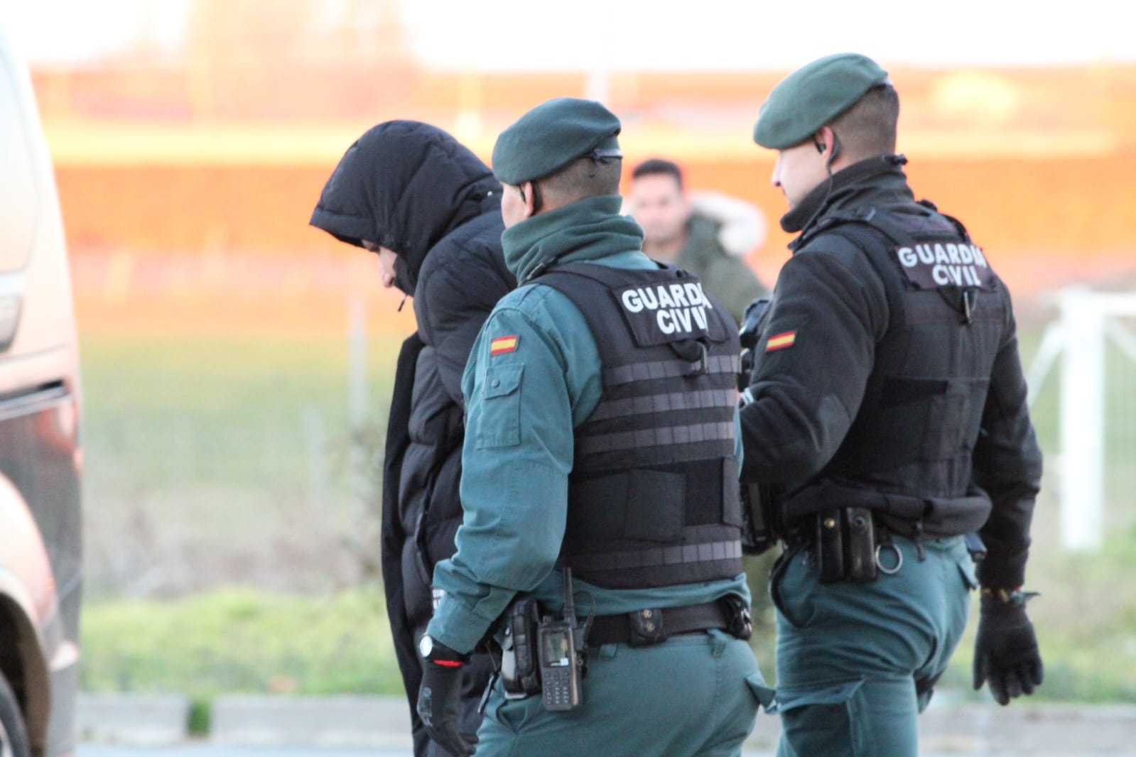 Detenidas tres personas en Robliza de Cojos. Foto: Mikel Antúnez