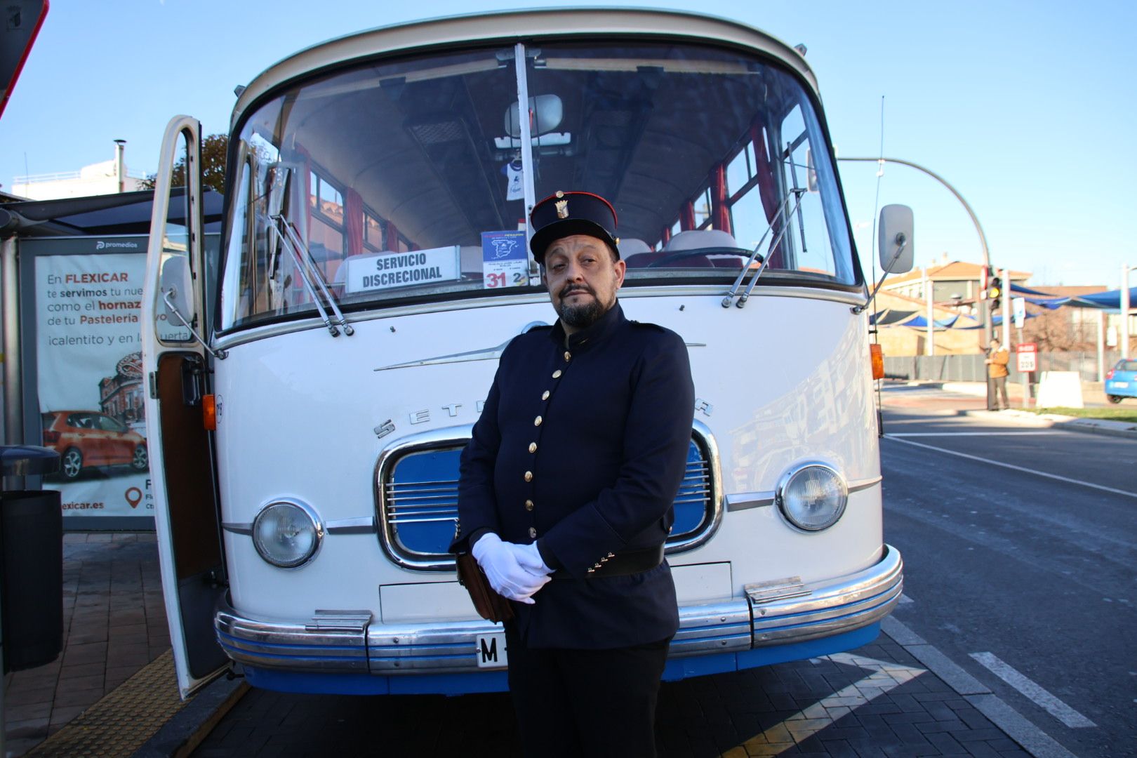 Autobús clásico que hizo el primer bus urbano de Salamanca hace cien años