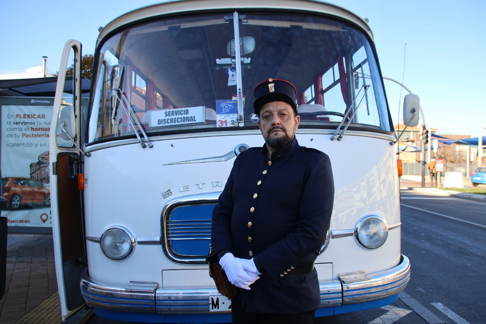 Autobús clásico que hizo el primer bus urbano de Salamanca hace cien años