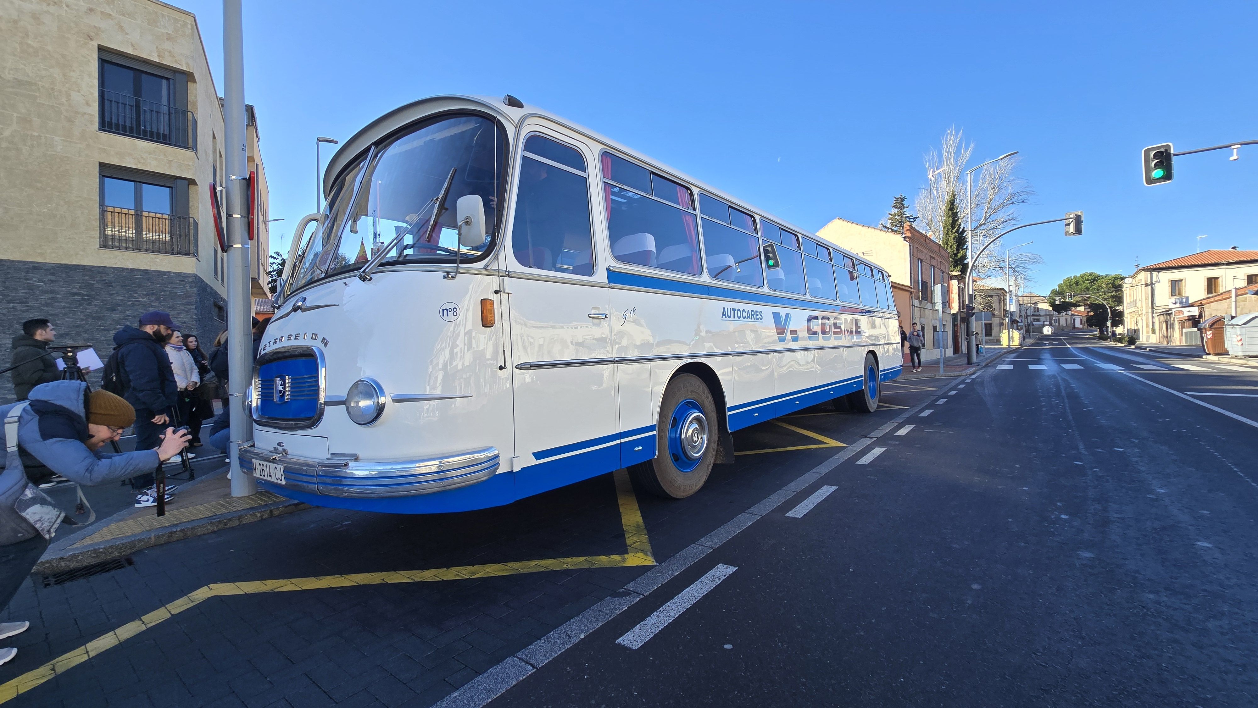 Autobús clásico que hizo el primer bus urbano de Salamanca hace cien años